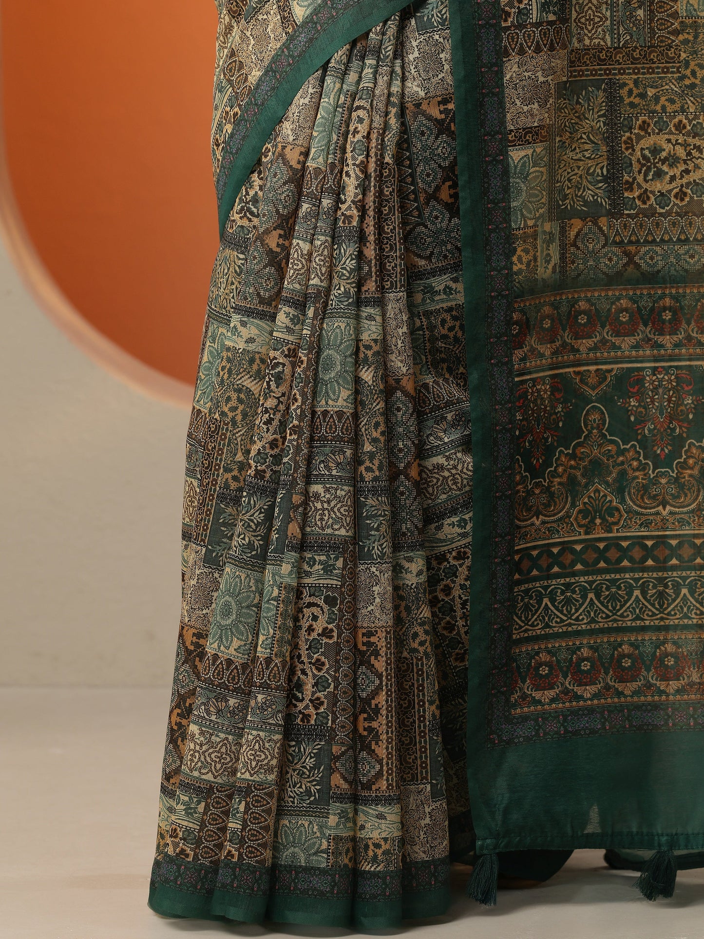 Green Printed Silk Blend Saree With Unstitched Blouse Piece
