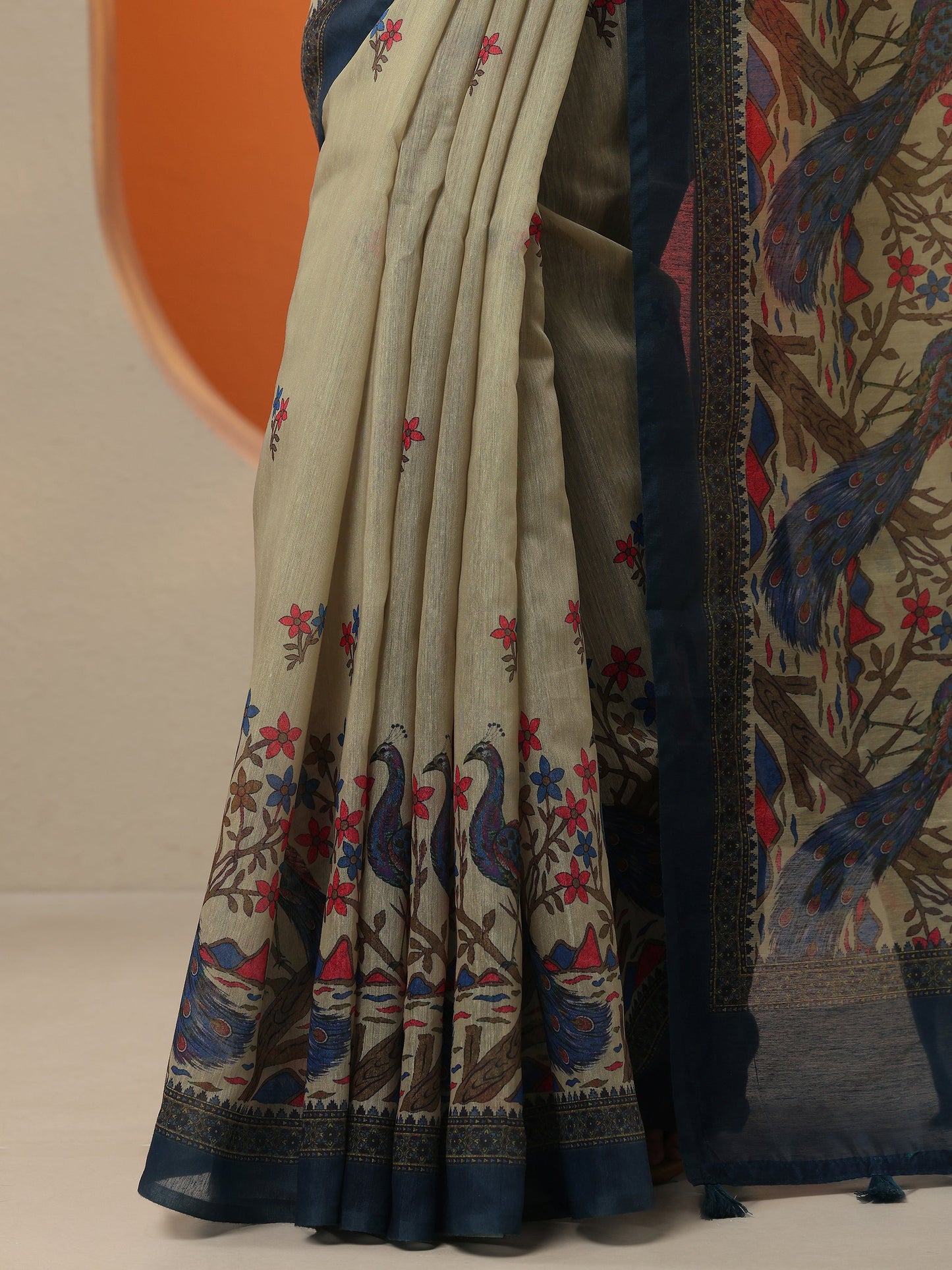 Beige Printed Silk Blend Saree With Unstitched Blouse Piece