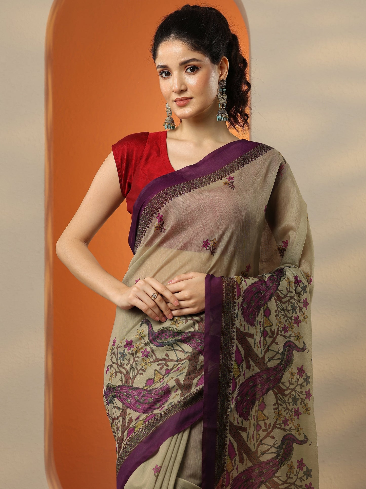 Beige Printed Silk Blend Saree With Unstitched Blouse Piece