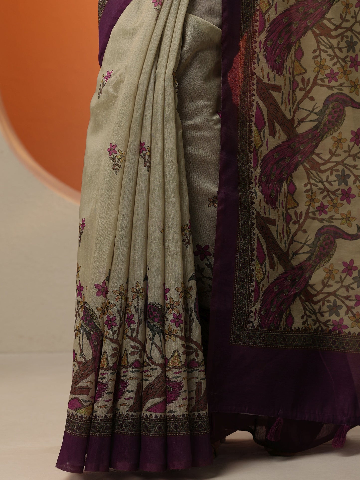 Beige Printed Silk Blend Saree With Unstitched Blouse Piece