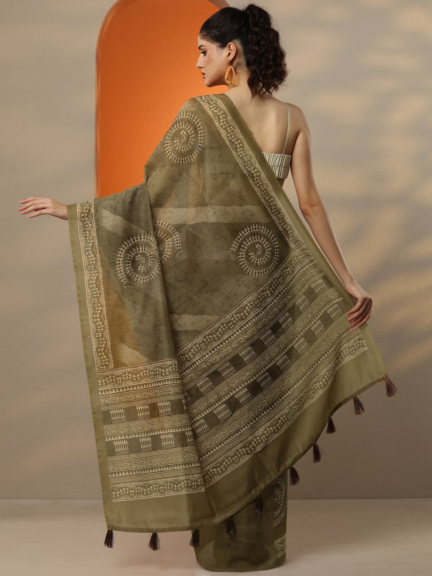 Green Printed Silk Blend Saree With Unstitched Blouse Piece