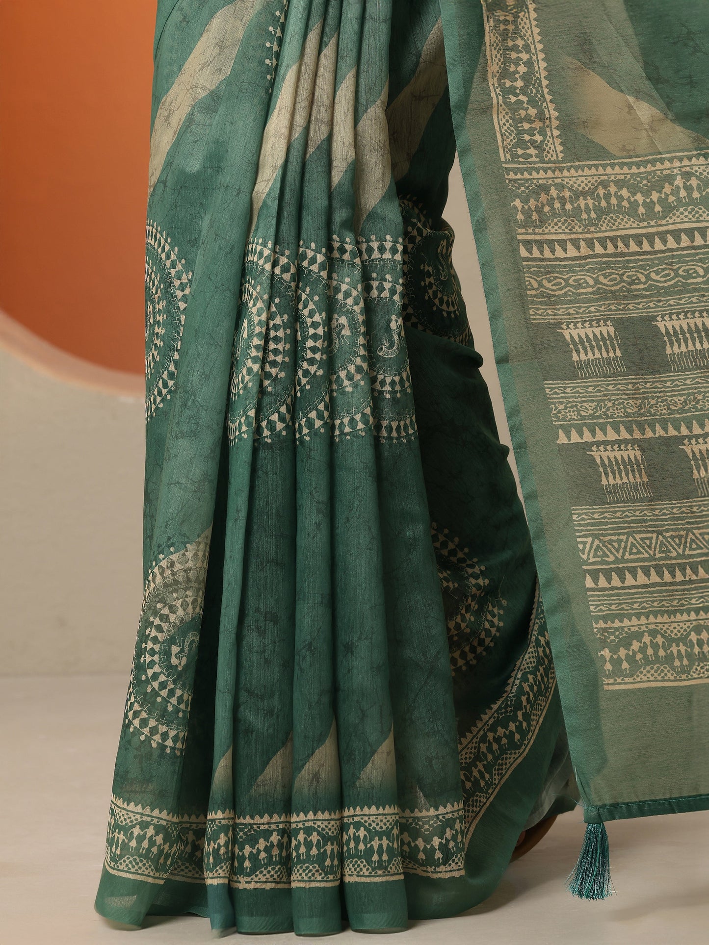 Green Printed Silk Blend Saree With Unstitched Blouse Piece