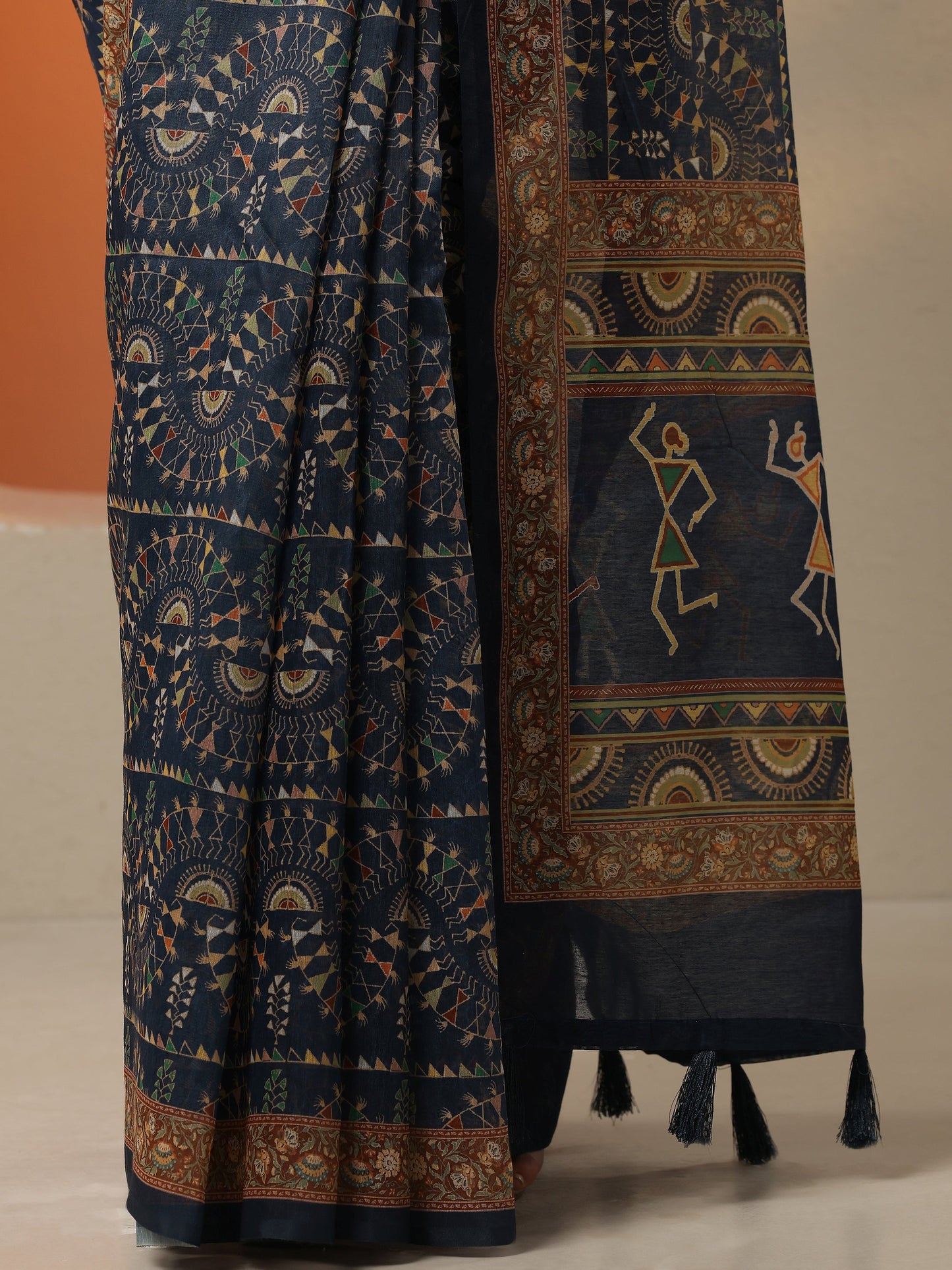 Navy Blue Printed Silk Blend Saree With Unstitched Blouse Piece