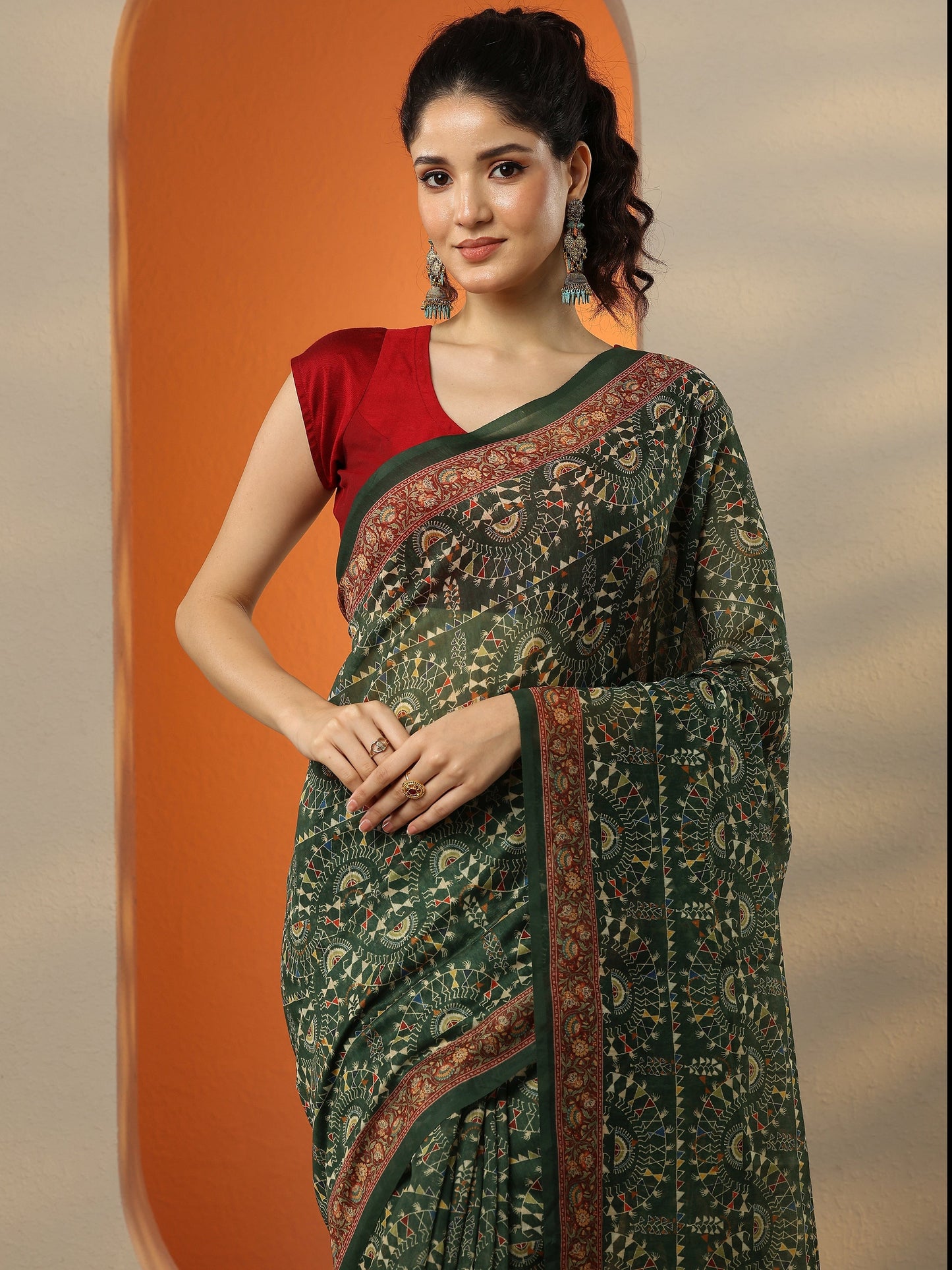 Green Printed Silk Blend Saree With Unstitched Blouse Piece
