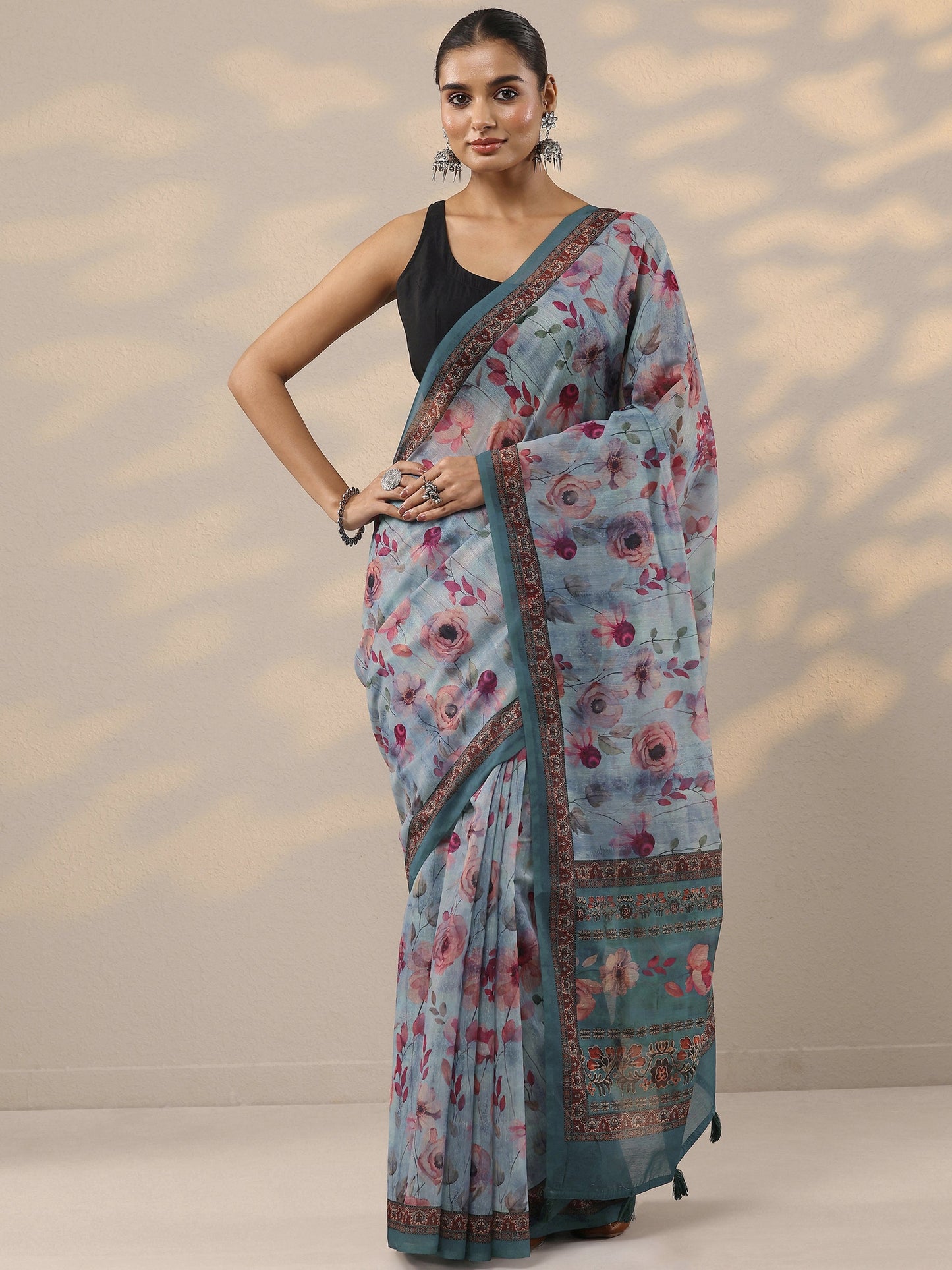 Blue Printed Silk Blend Saree With Unstitched Blouse Piece