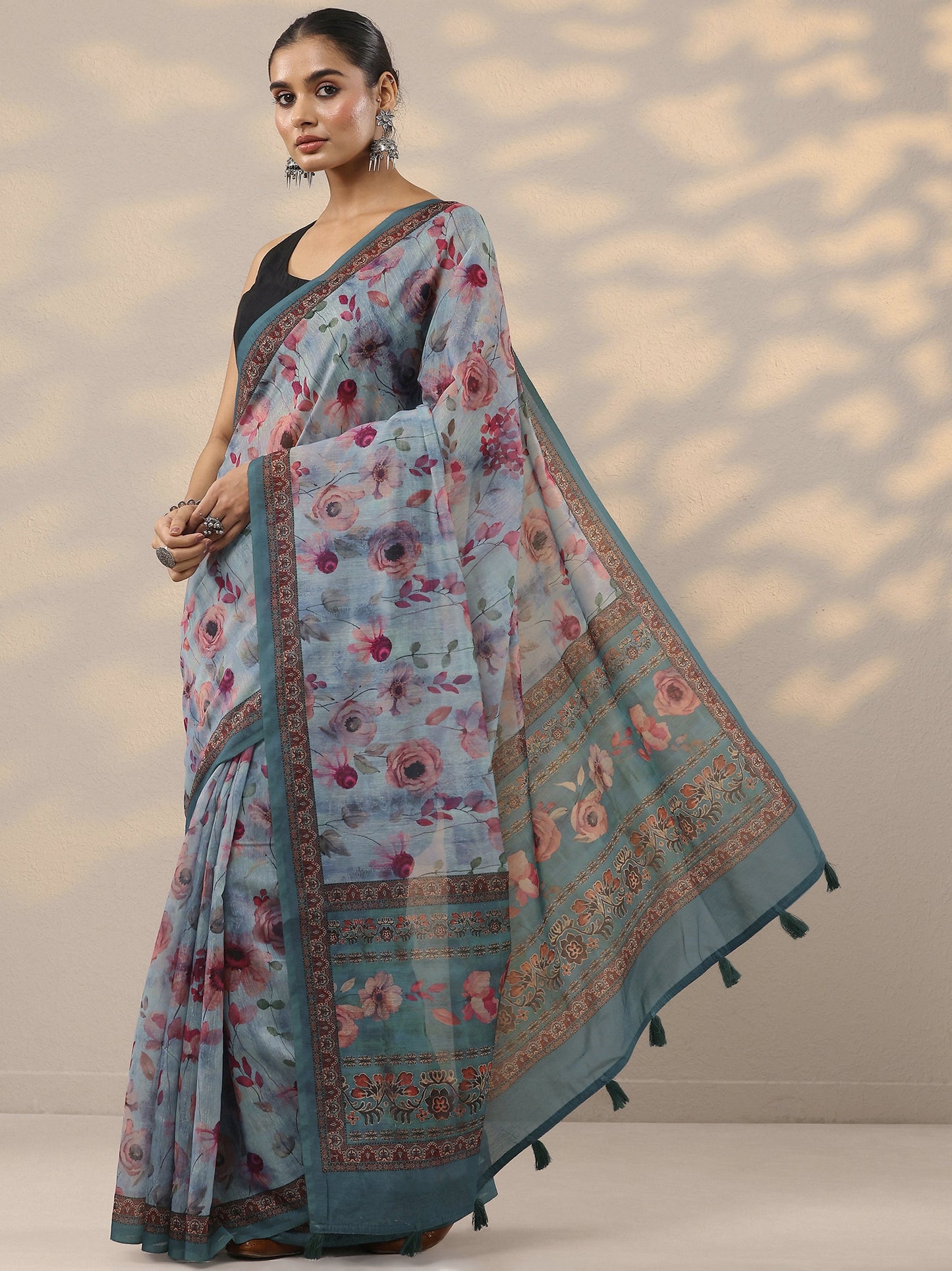 Blue Printed Silk Blend Saree With Unstitched Blouse Piece