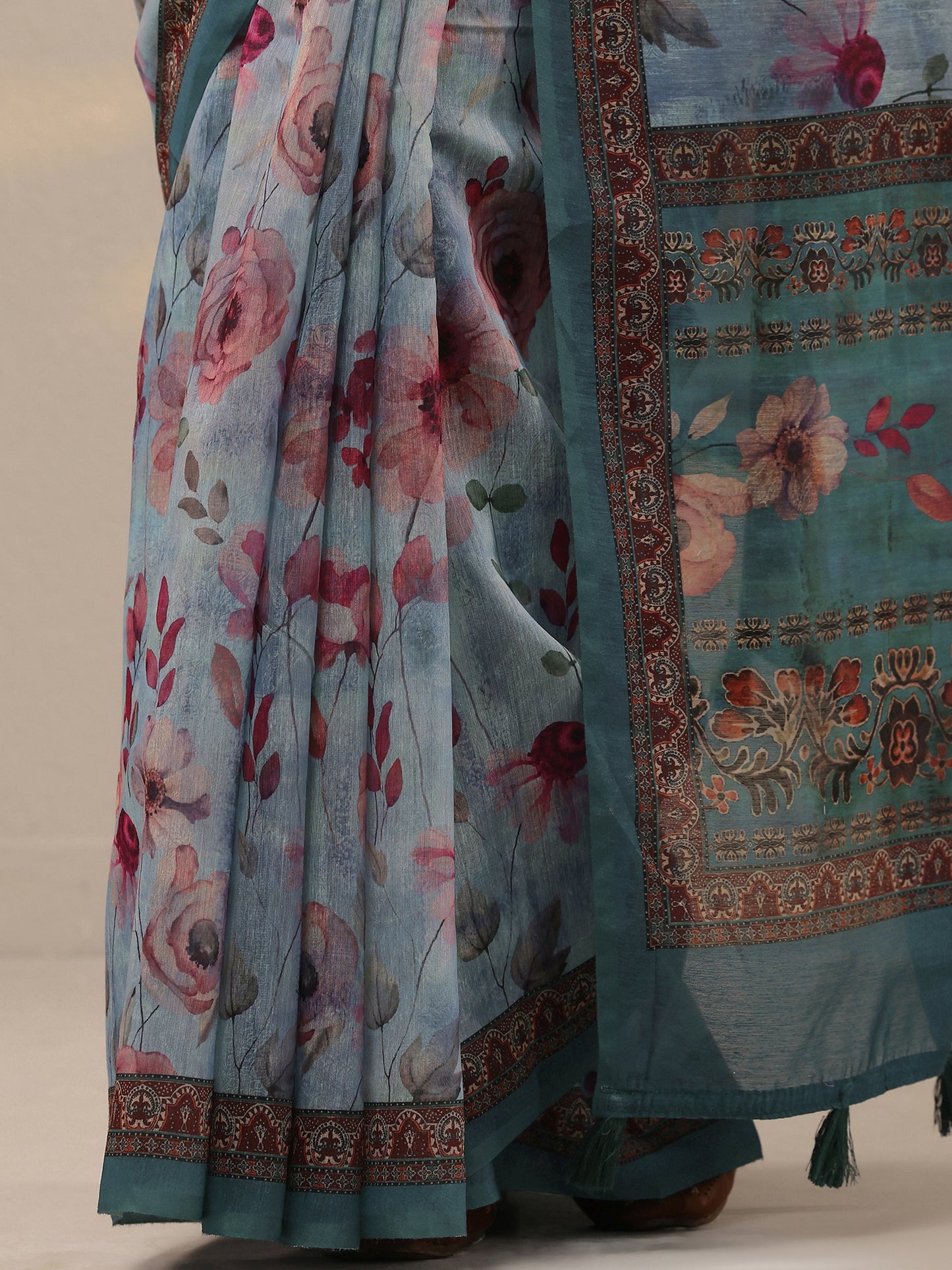 Blue Printed Silk Blend Saree With Unstitched Blouse Piece