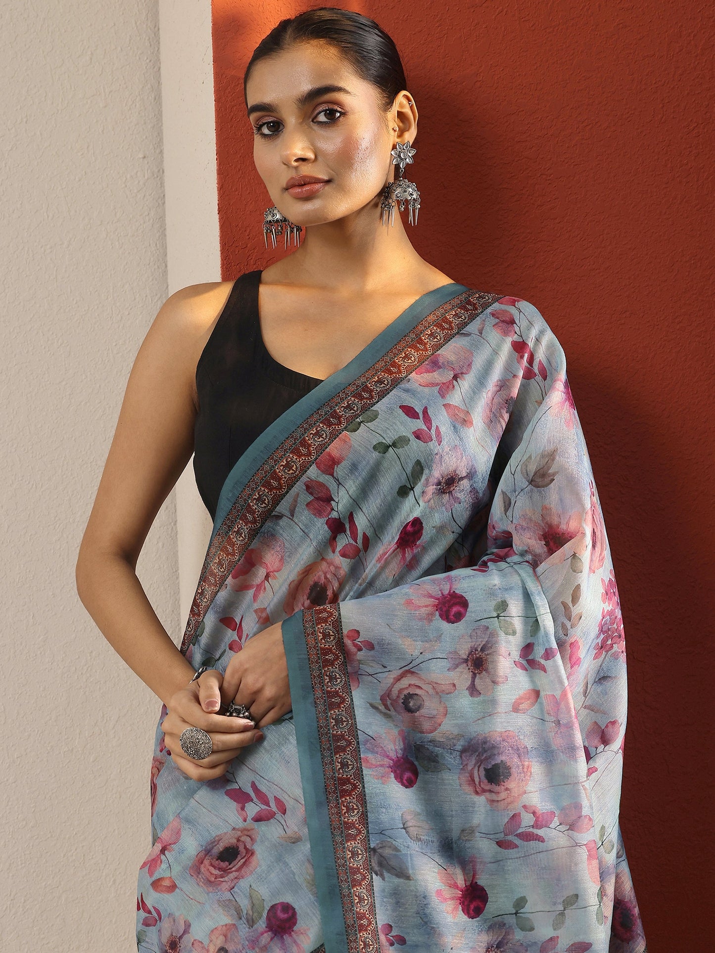 Blue Printed Silk Blend Saree With Unstitched Blouse Piece