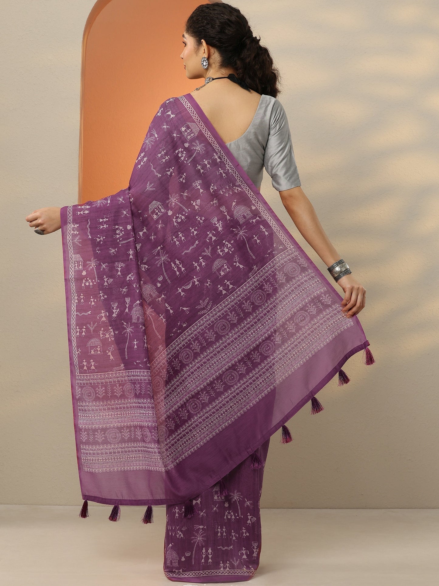 Purple Printed Silk Blend Saree With Unstitched Blouse Piece