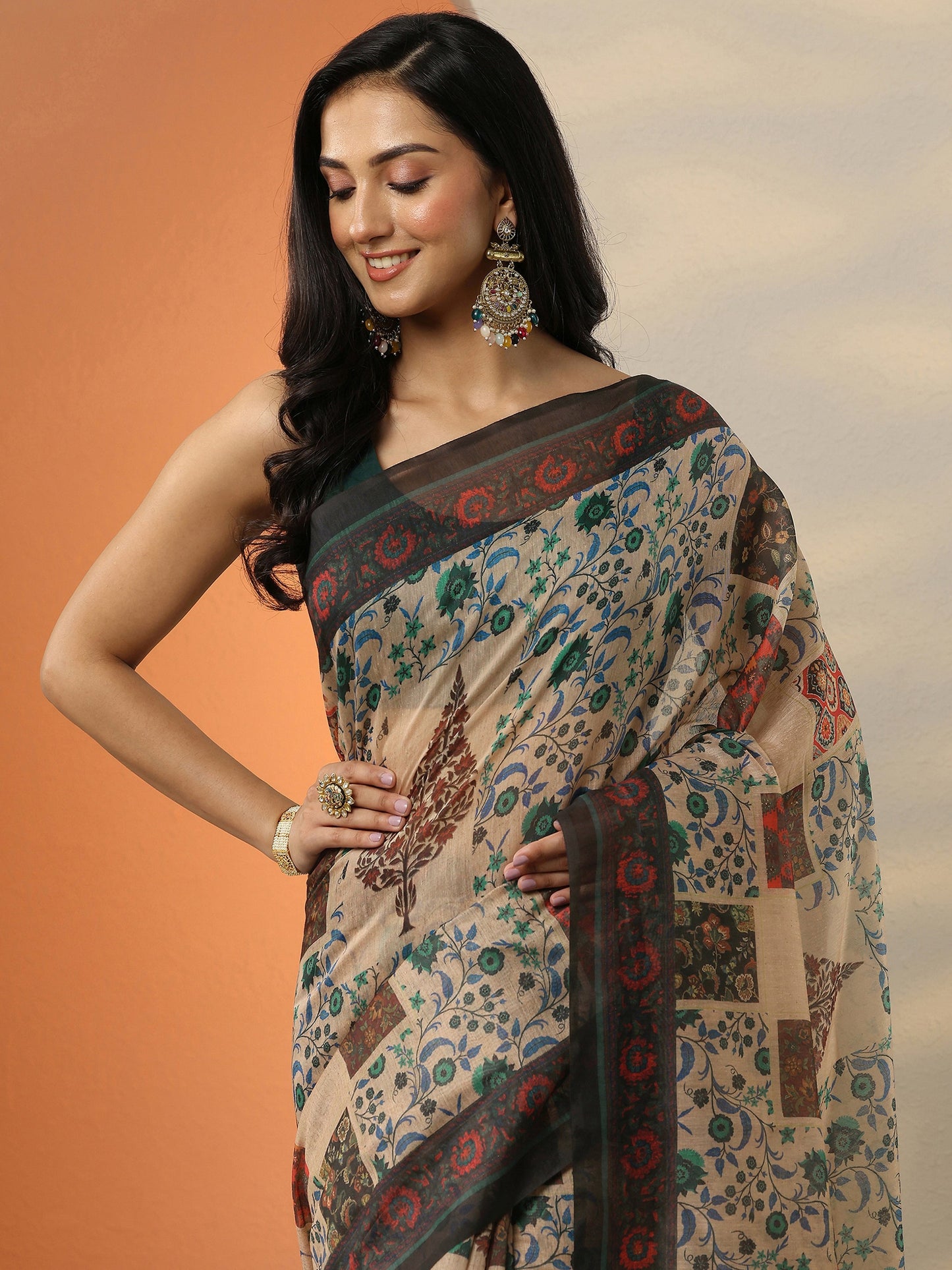 Beige Printed Silk Blend Saree With Unstitched Blouse Piece