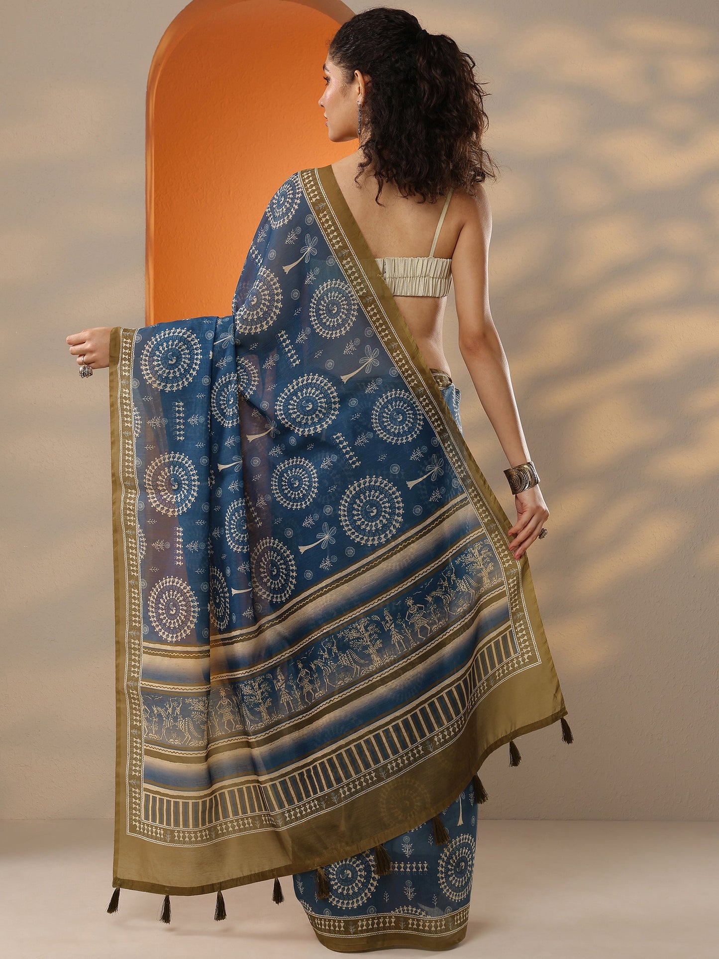 Blue Printed Silk Blend Saree With Unstitched Blouse Piece