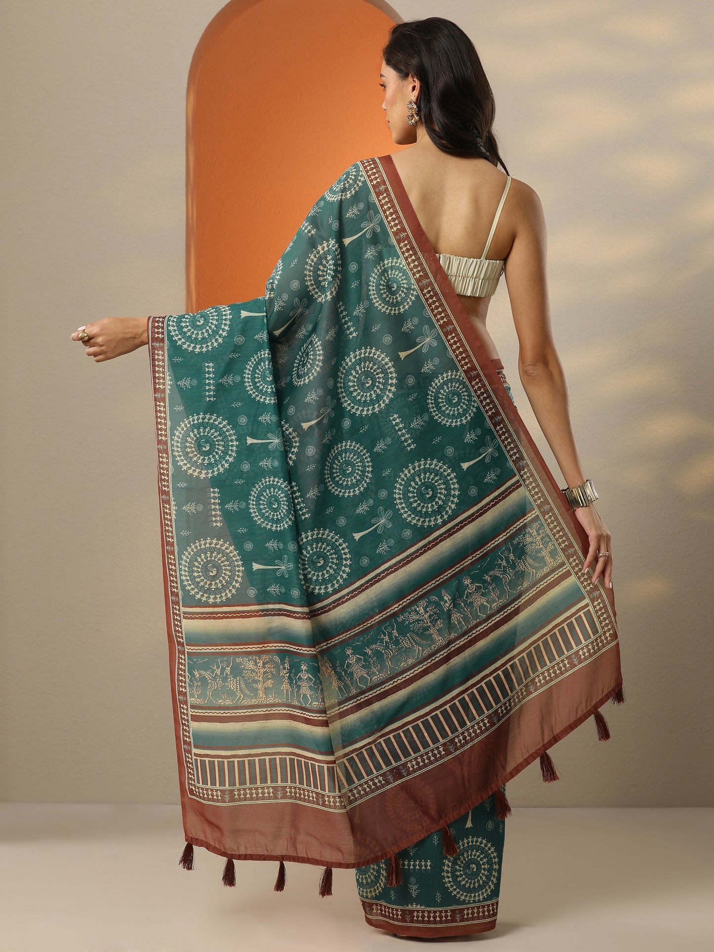 Green Printed Silk Blend Saree With Unstitched Blouse Piece