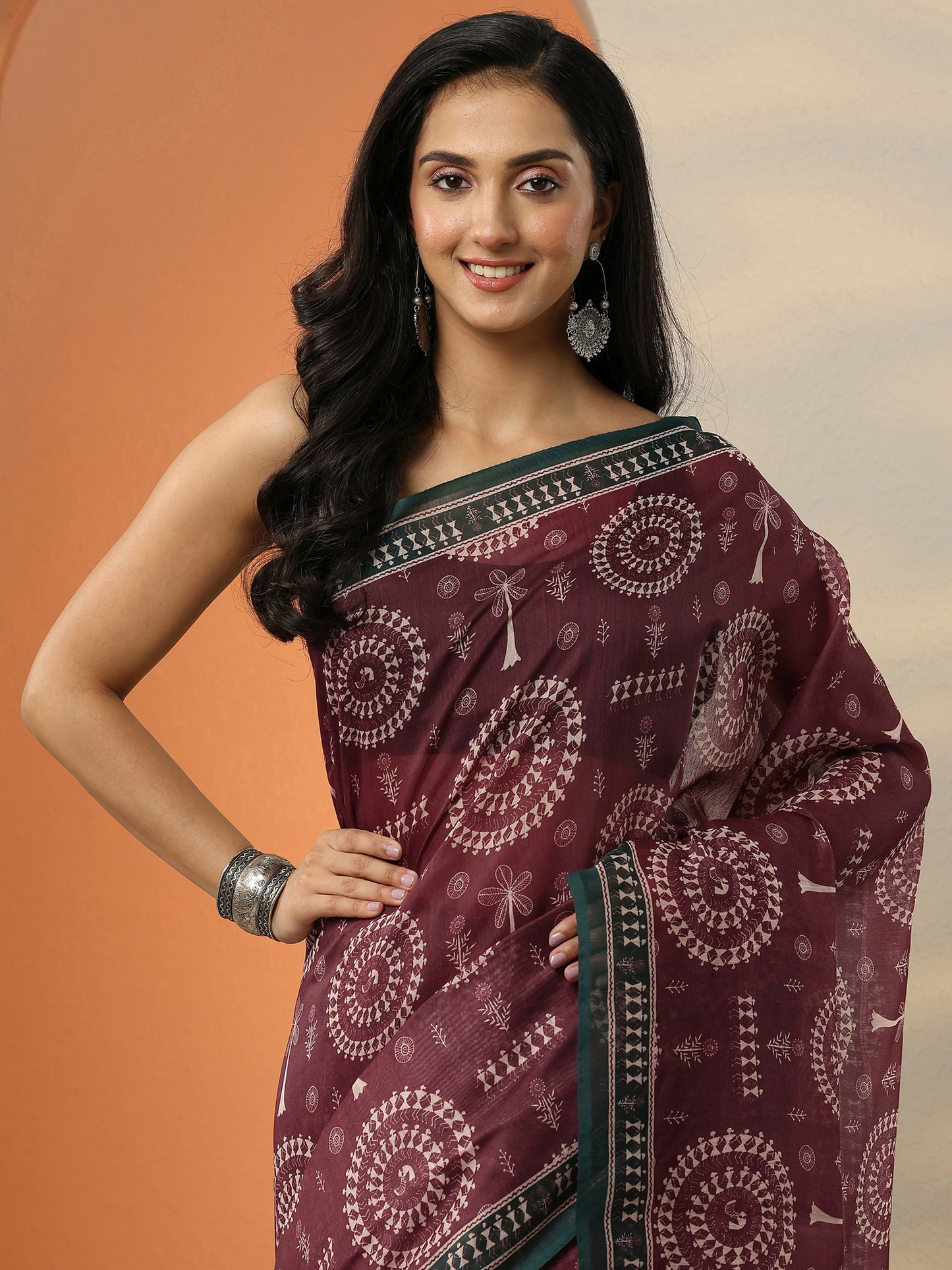 Maroon Printed Silk Blend Saree With Unstitched Blouse Piece