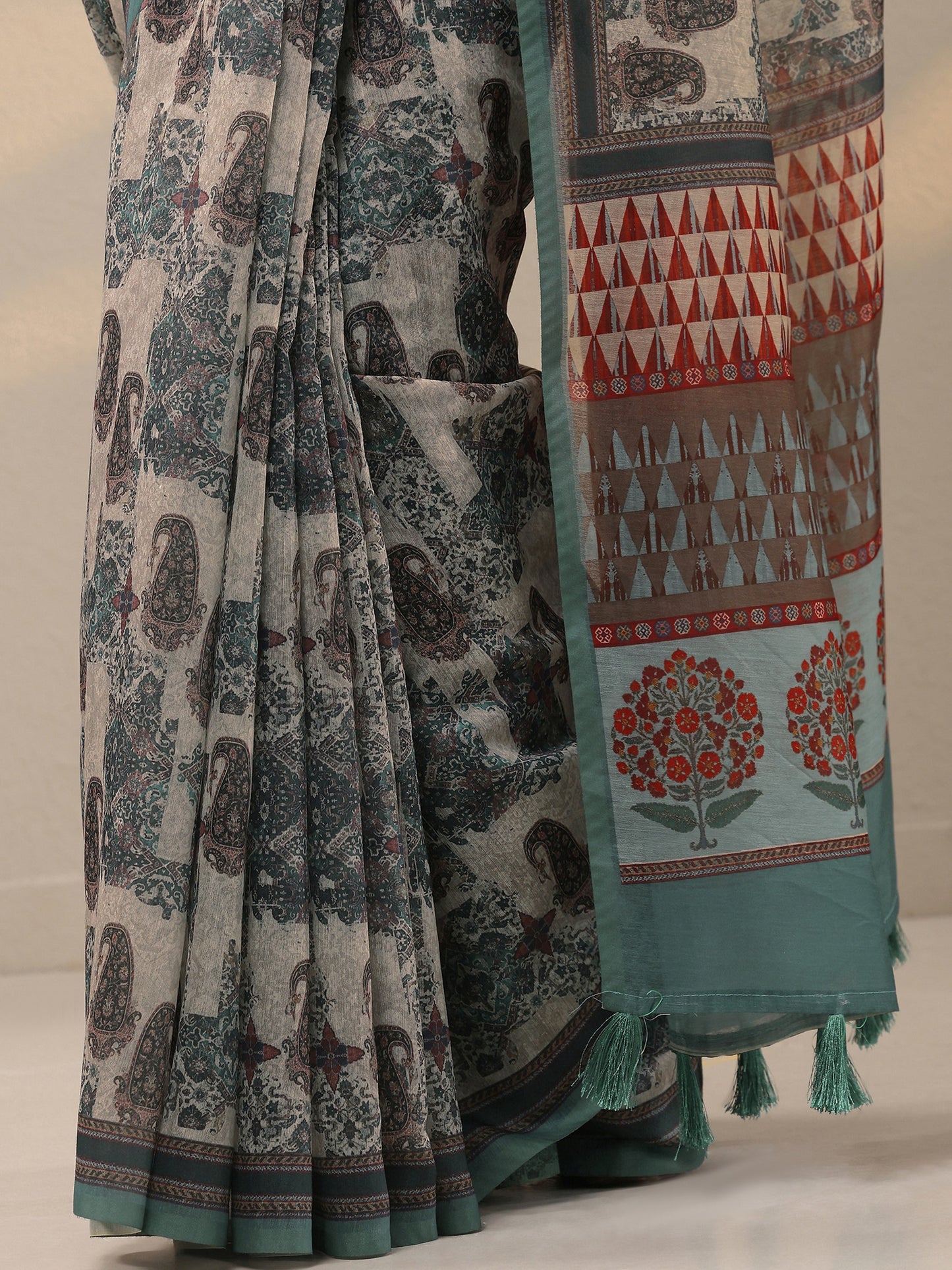 Green Printed Silk Blend Saree With Unstitched Blouse Piece