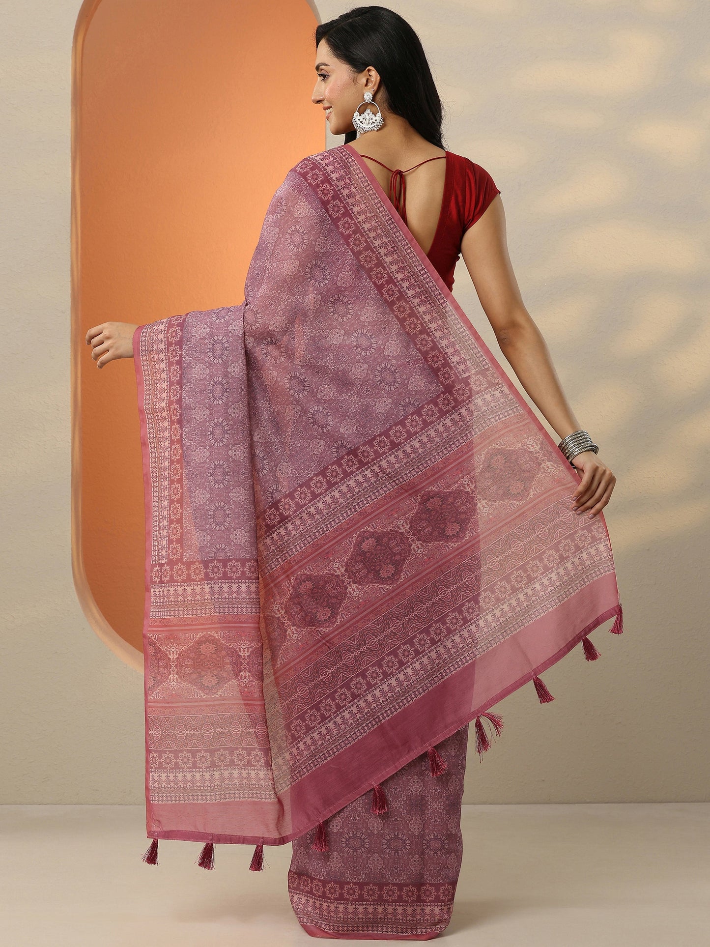 Pink Printed Silk Blend Saree With Unstitched Blouse Piece