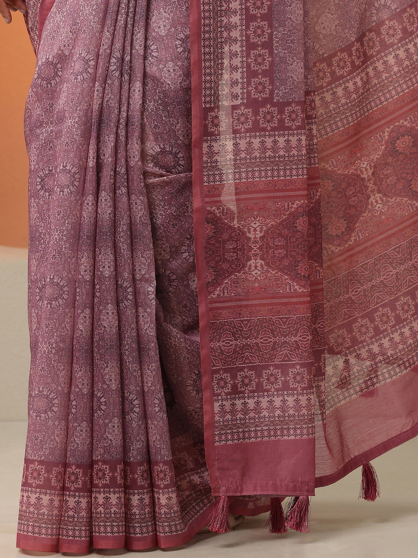 Pink Printed Silk Blend Saree With Unstitched Blouse Piece