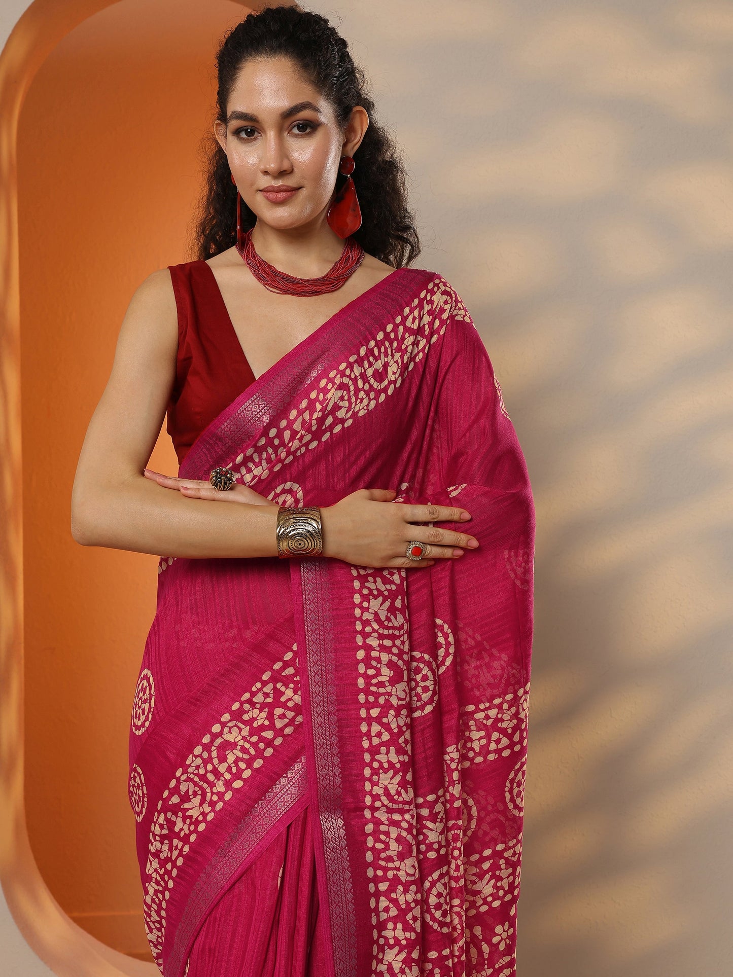 Pink Printed Silk Blend Saree With Unstitched Blouse Piece