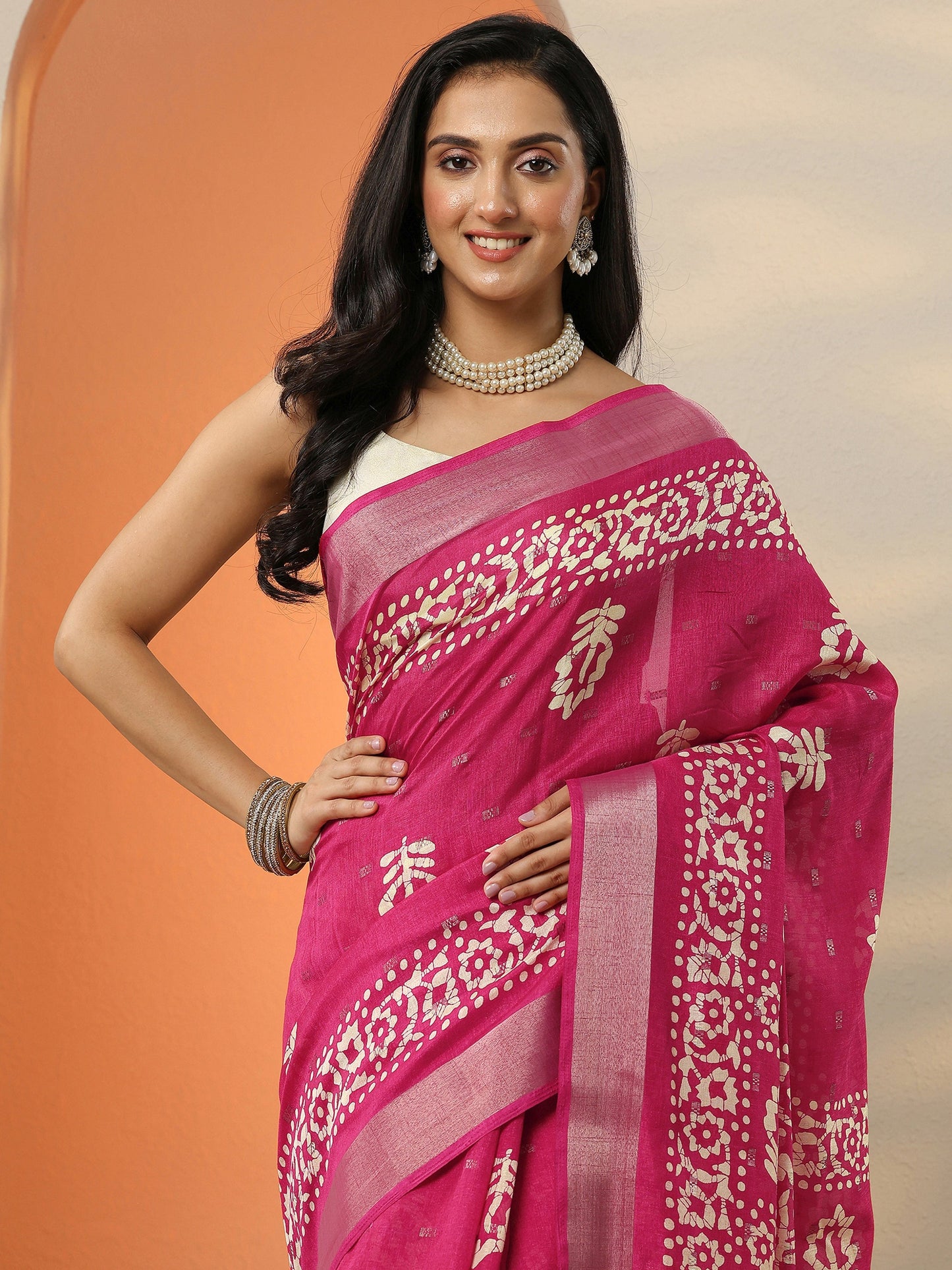 Pink Printed Silk Blend Saree With Unstitched Blouse Piece