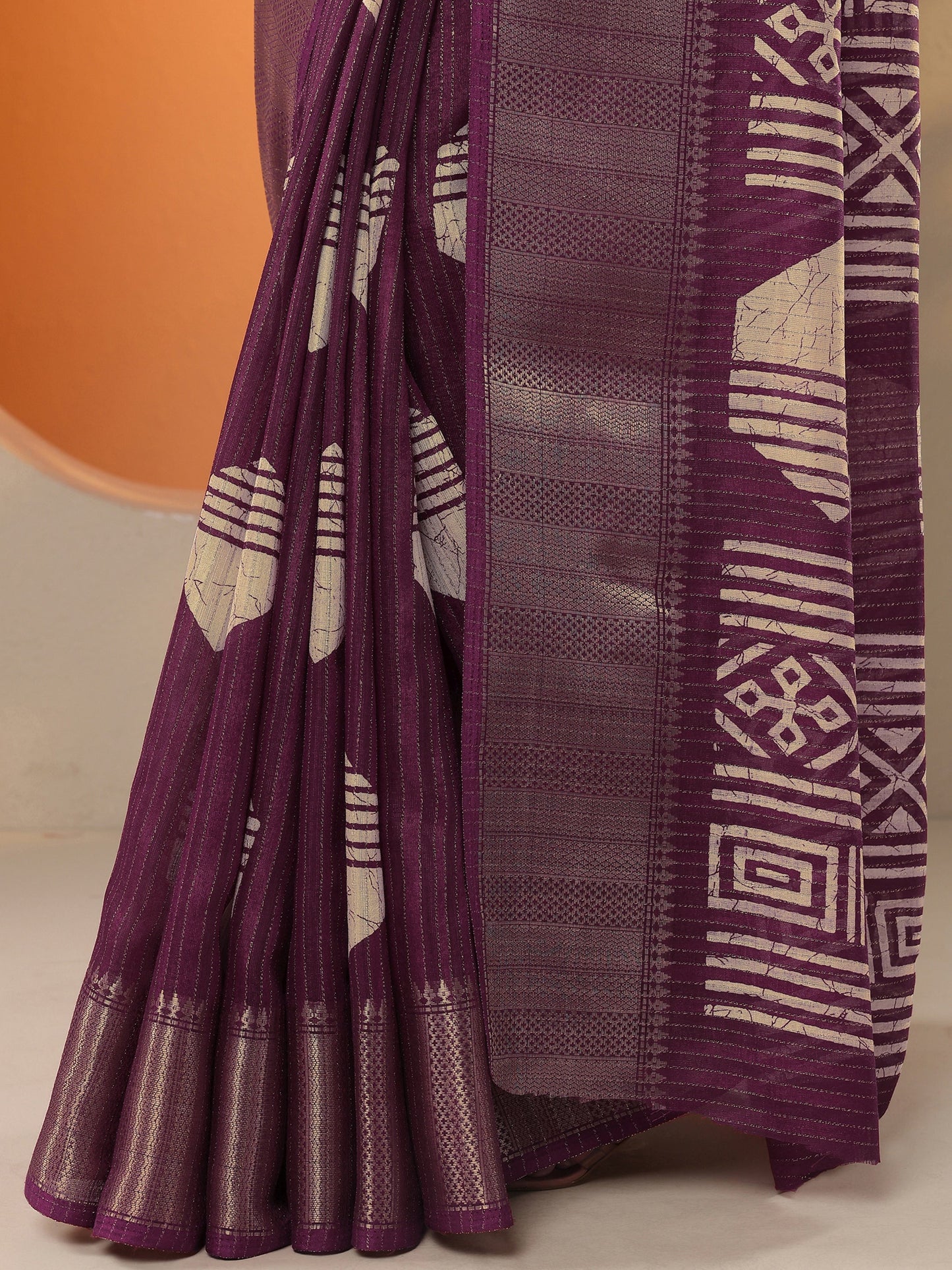 Burgundy Printed Silk Blend Saree With Unstitched Blouse Piece