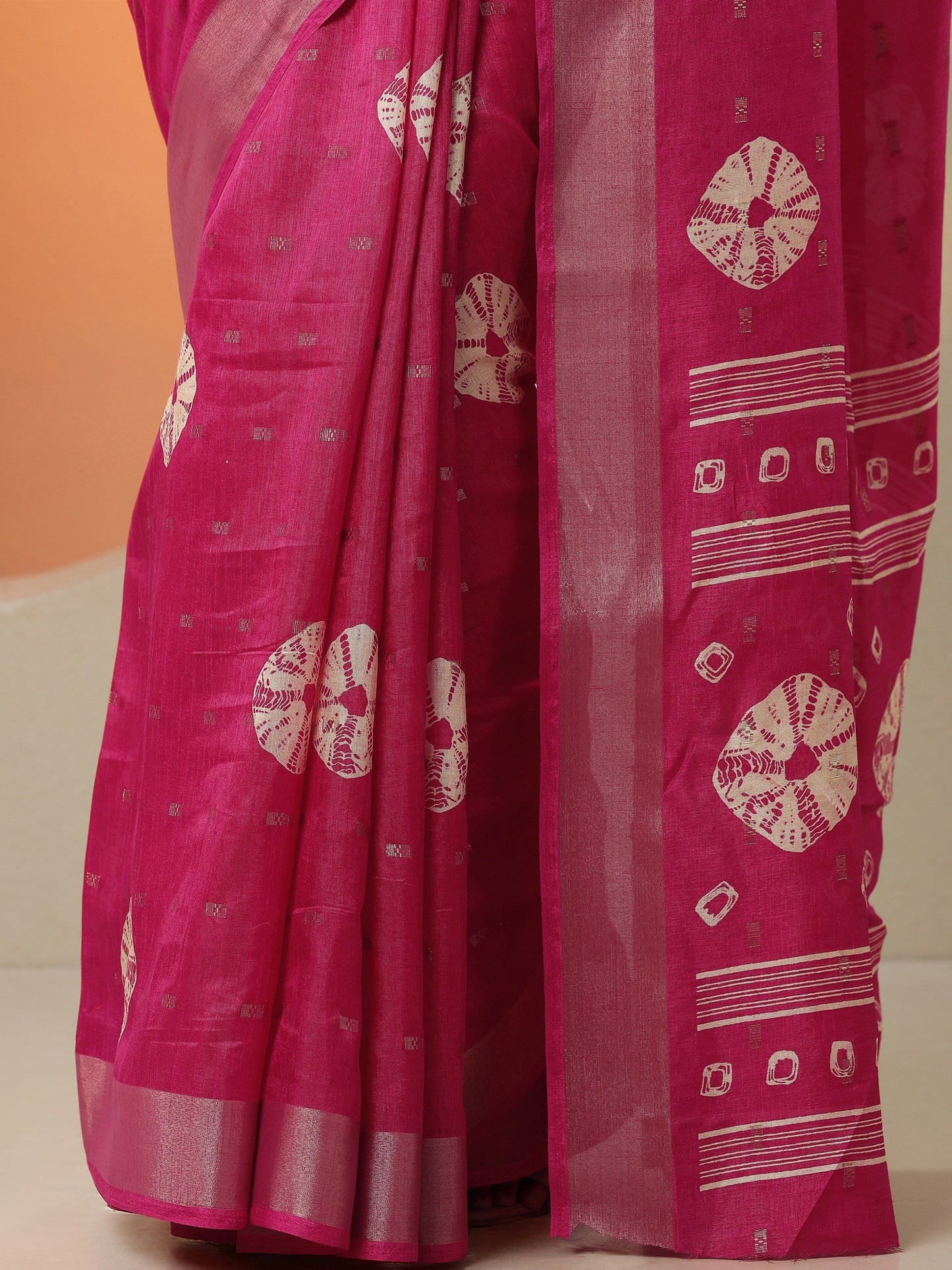 Pink Printed Silk Blend Saree With Unstitched Blouse Piece