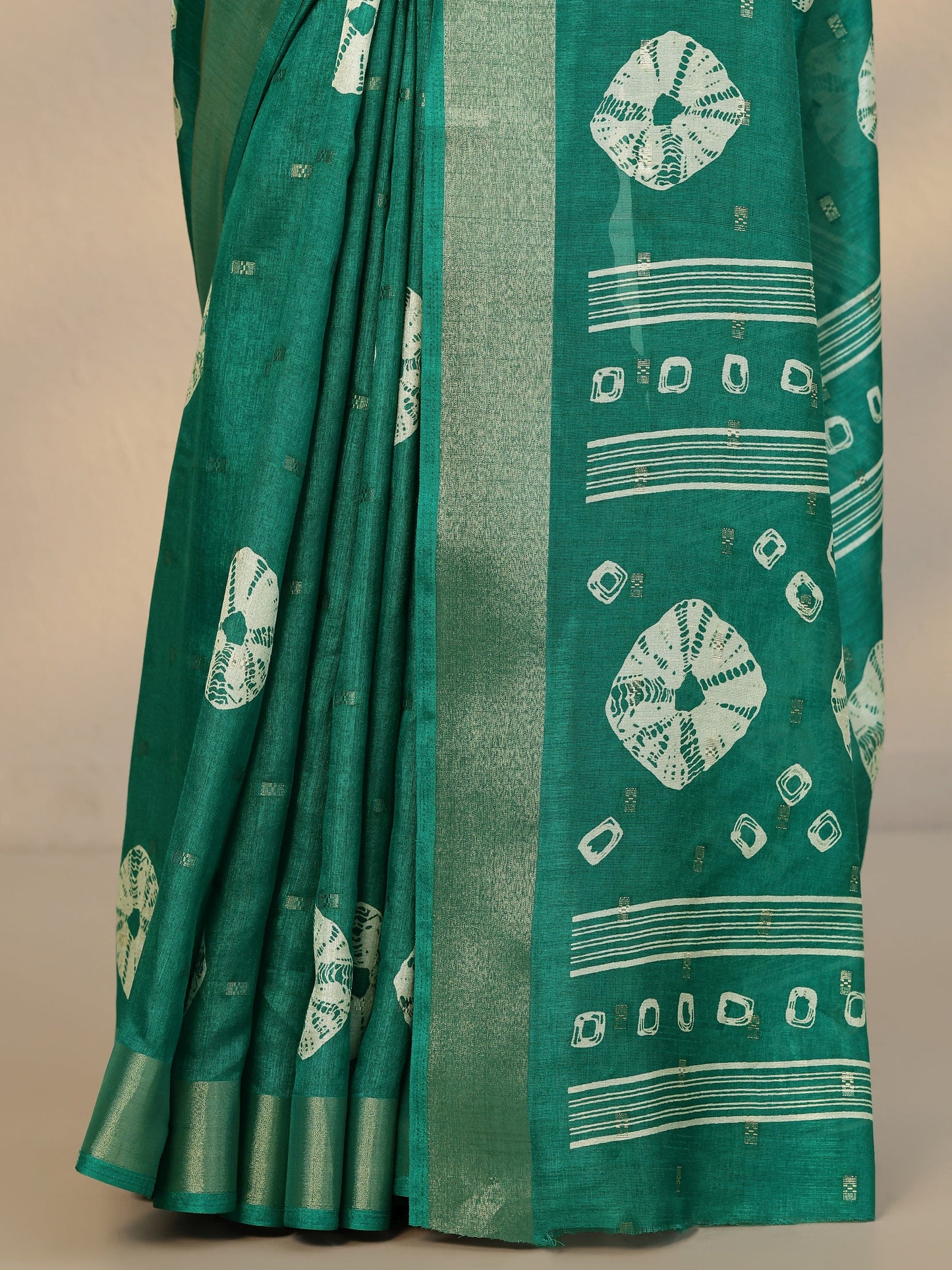 Green Printed Silk Blend Saree With Unstitched Blouse Piece