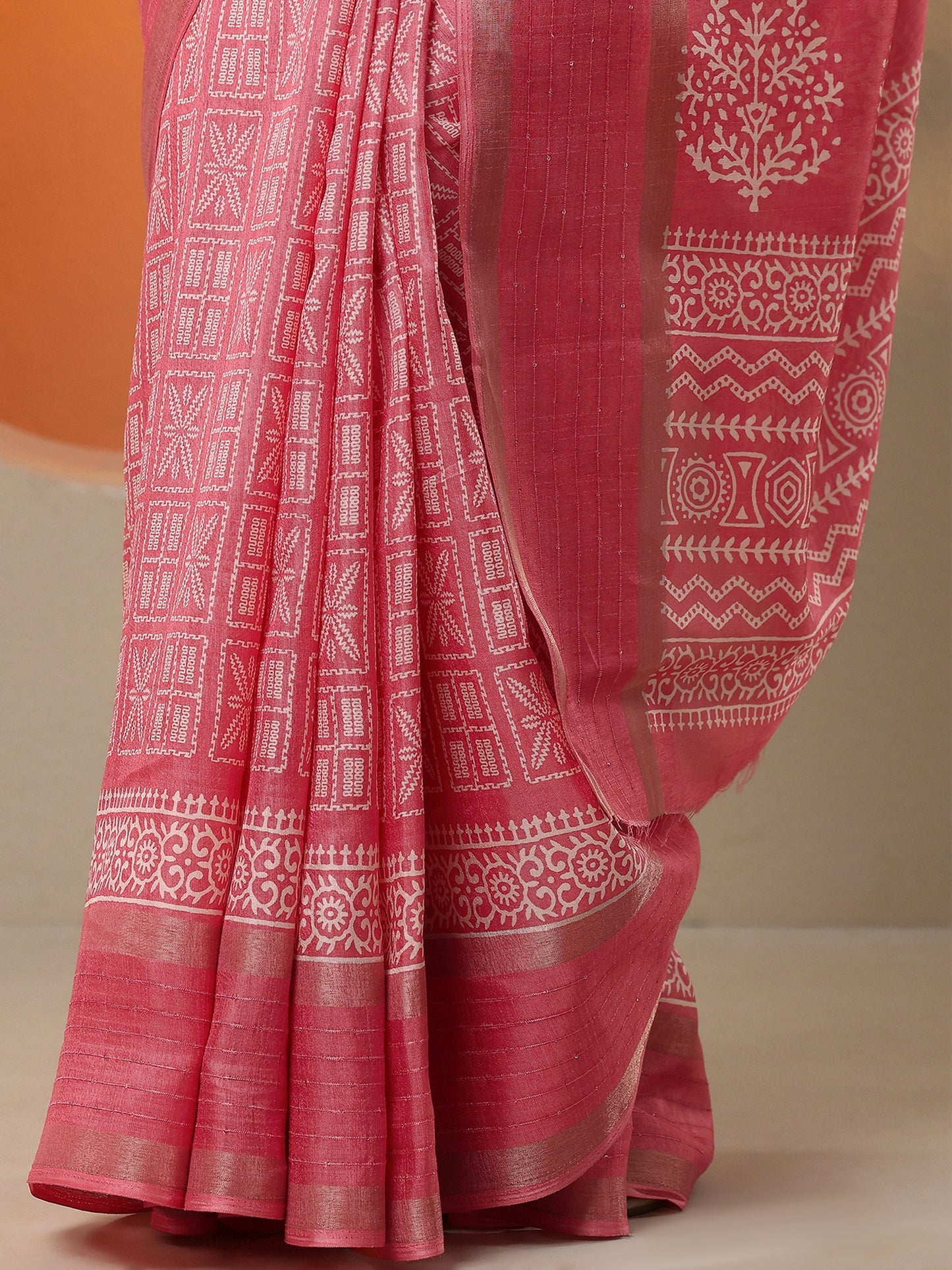 Coral Printed Silk Blend Saree With Unstitched Blouse Piece