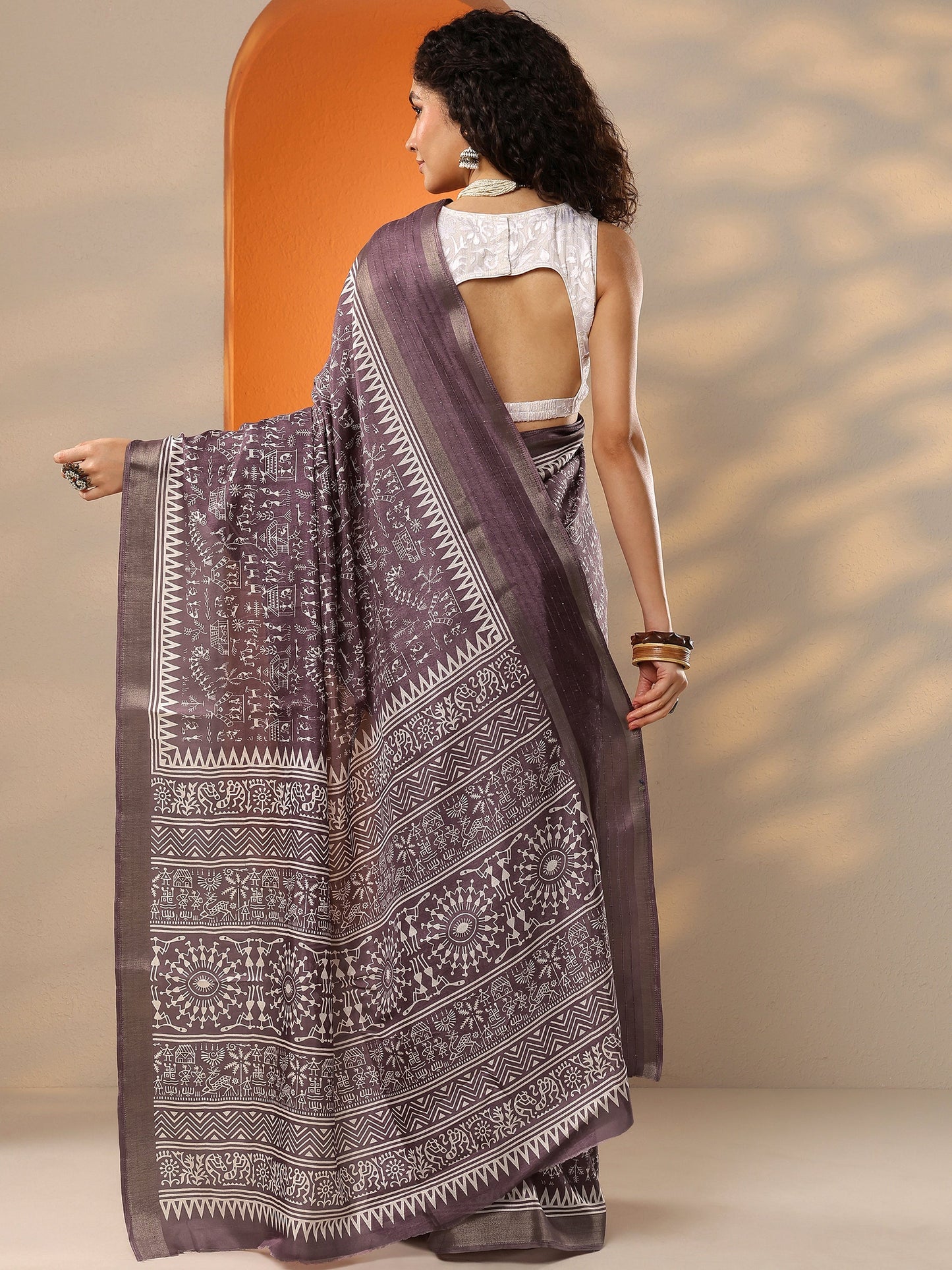 Purple Printed Silk Blend Saree With Unstitched Blouse Piece