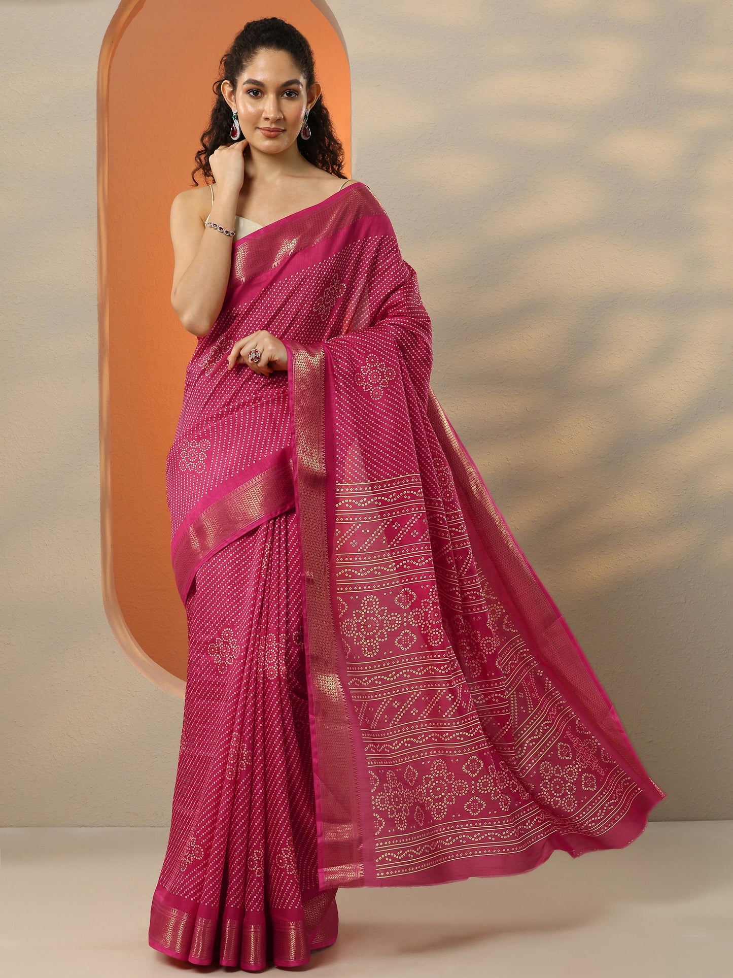 Coral Bandhani Printed Silk Blend Saree With Unstitched Blouse Piece