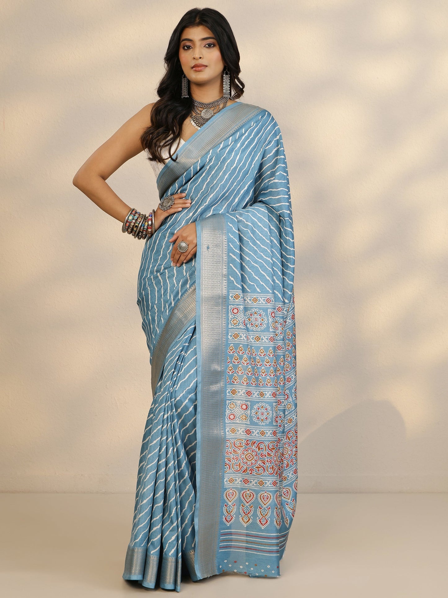 Blue Leheriya Printed Silk Blend Saree With Unstitched Blouse Piece