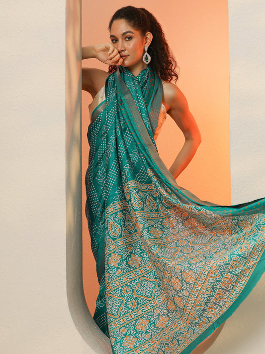 Green Bandhani Printed Silk Blend Saree With Unstitched Blouse Piece