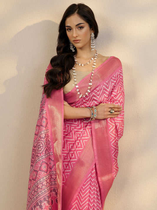Coral Printed Silk Blend Saree With Unstitched Blouse Piece
