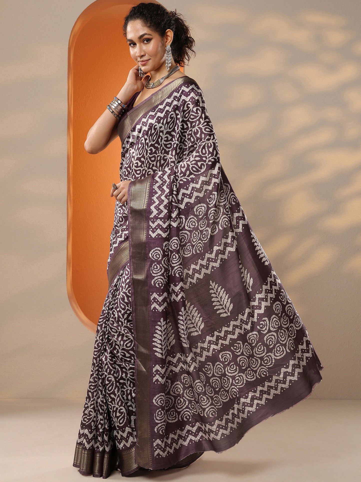 Burgundy Batik Printed Silk Blend Saree With Unstitched Blouse Piece