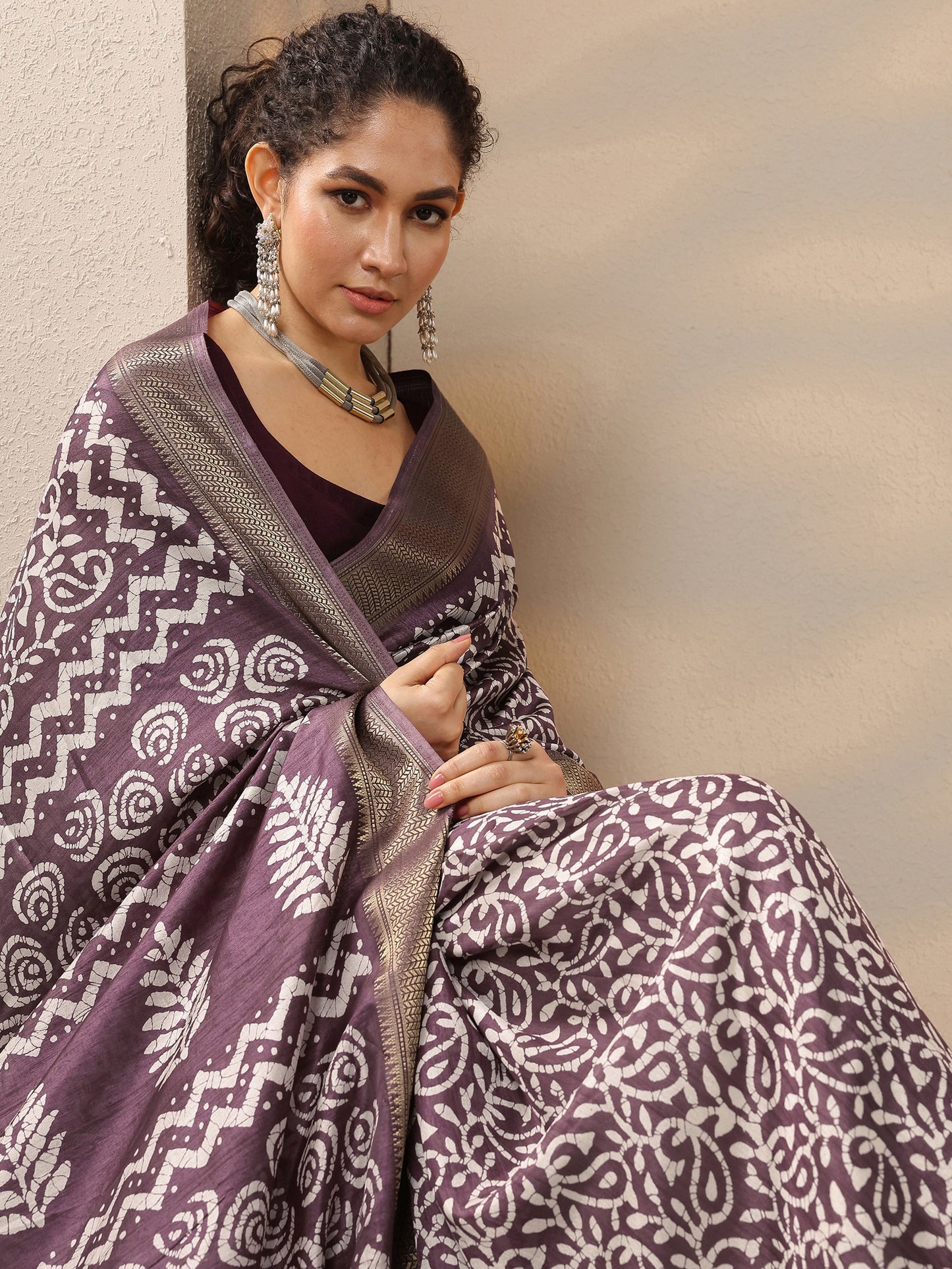 Burgundy Batik Printed Silk Blend Saree With Unstitched Blouse Piece