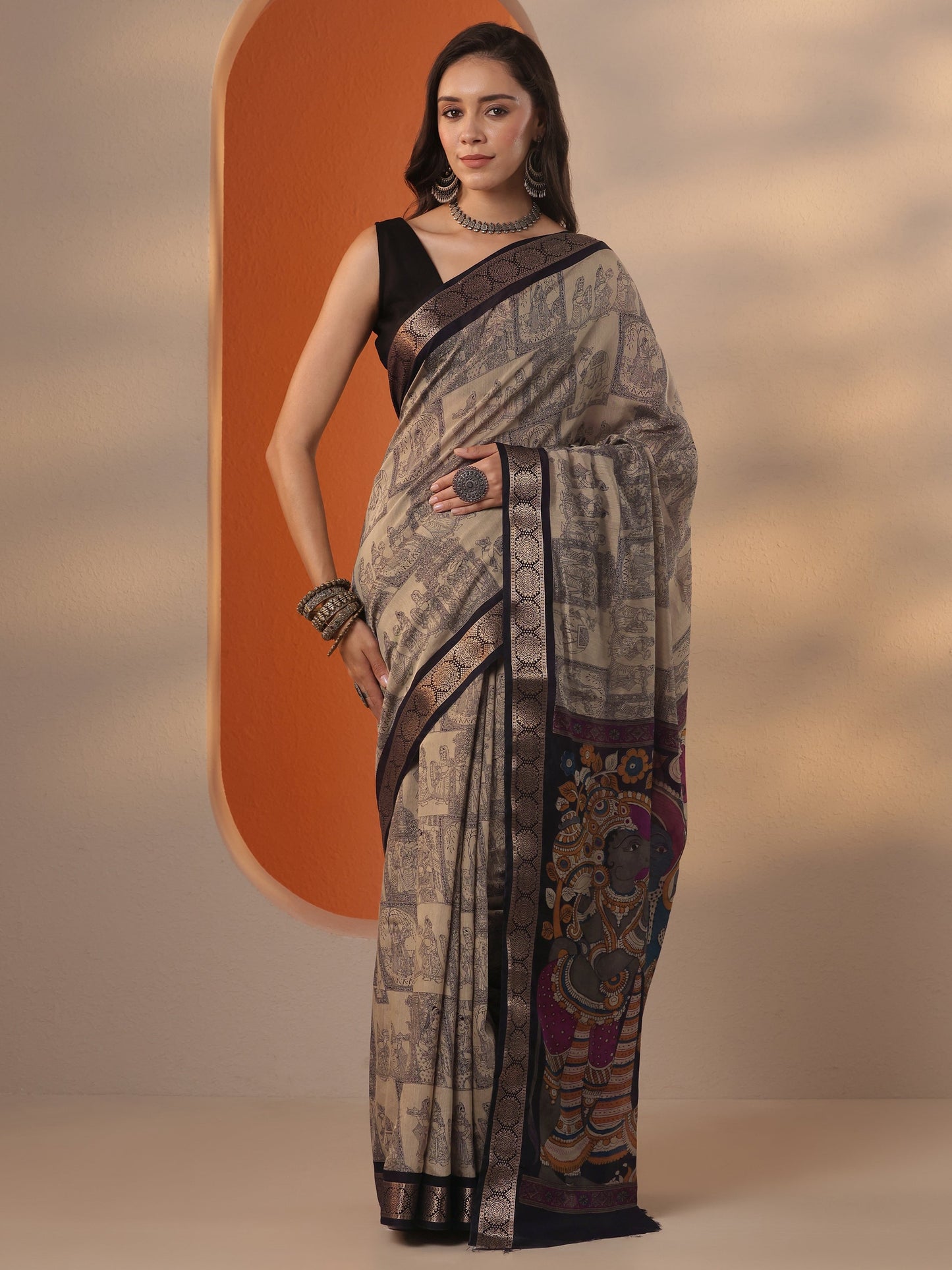 Beige Printed Silk Blend Saree With Unstitched Blouse Piece