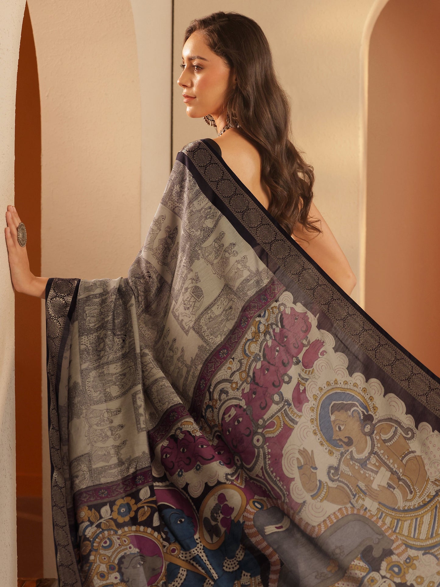 Beige Printed Silk Blend Saree With Unstitched Blouse Piece
