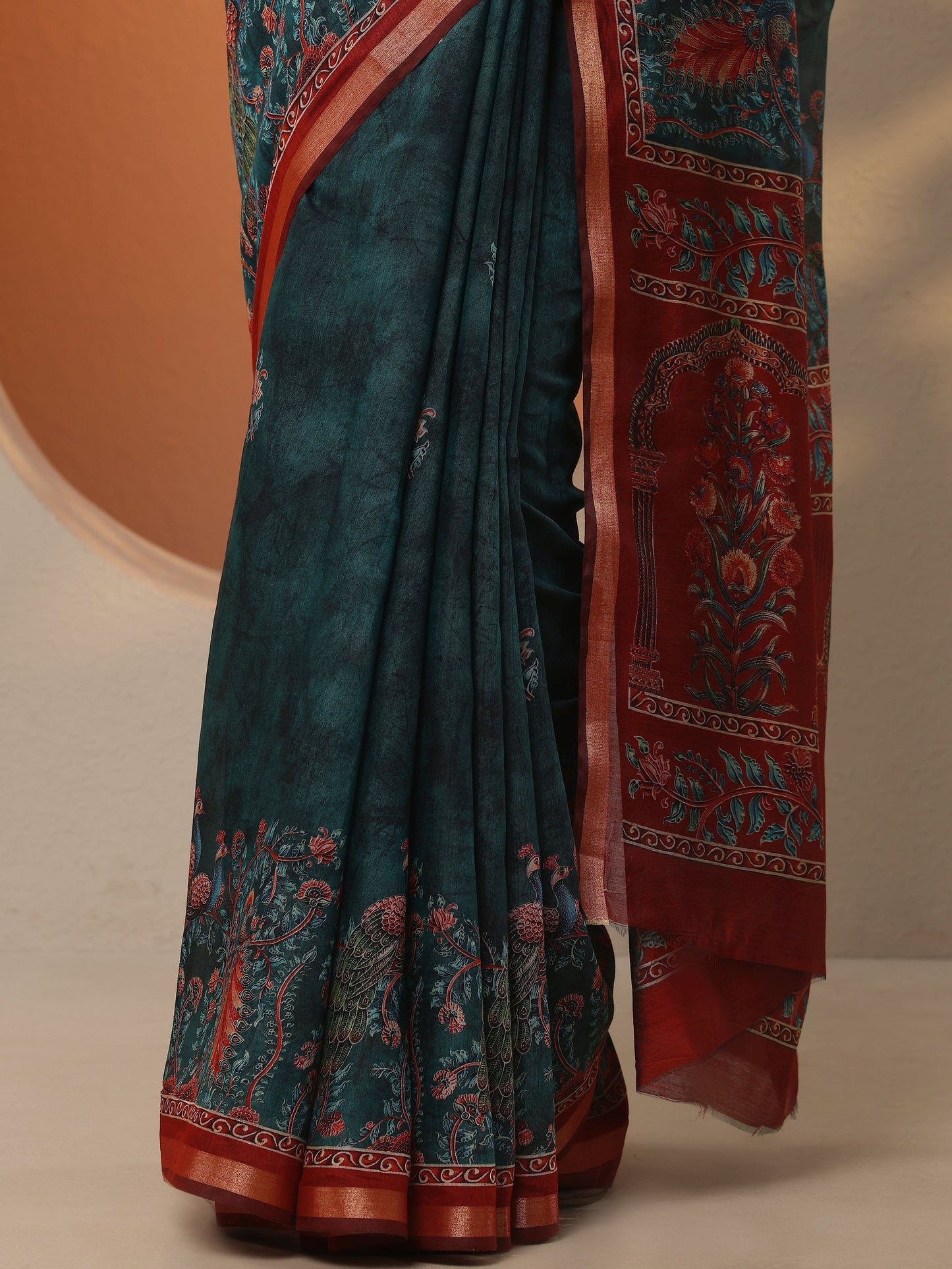 Teal Printed Silk Blend Saree With Unstitched Blouse Piece