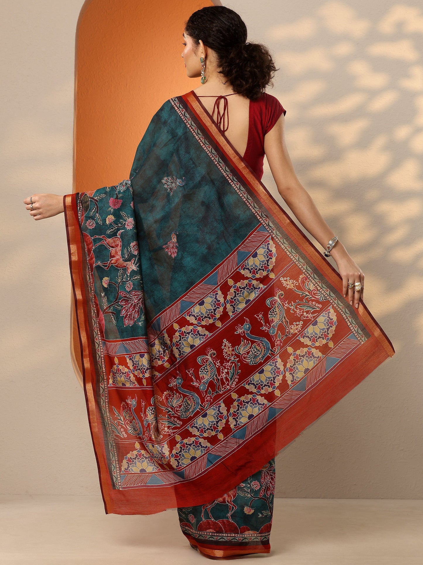 Green Printed Silk Blend Saree With Unstitched Blouse Piece