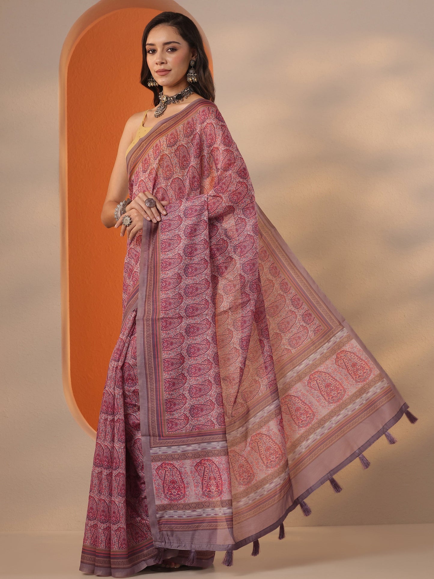 Grey Printed Silk Blend Saree With Unstitched Blouse Piece