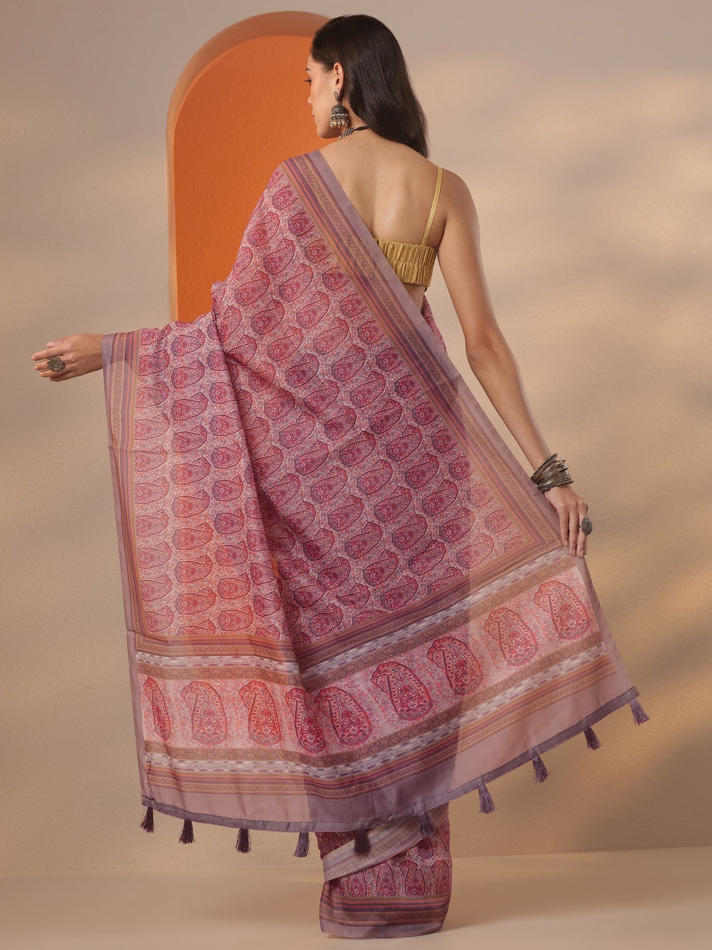 Grey Printed Silk Blend Saree With Unstitched Blouse Piece