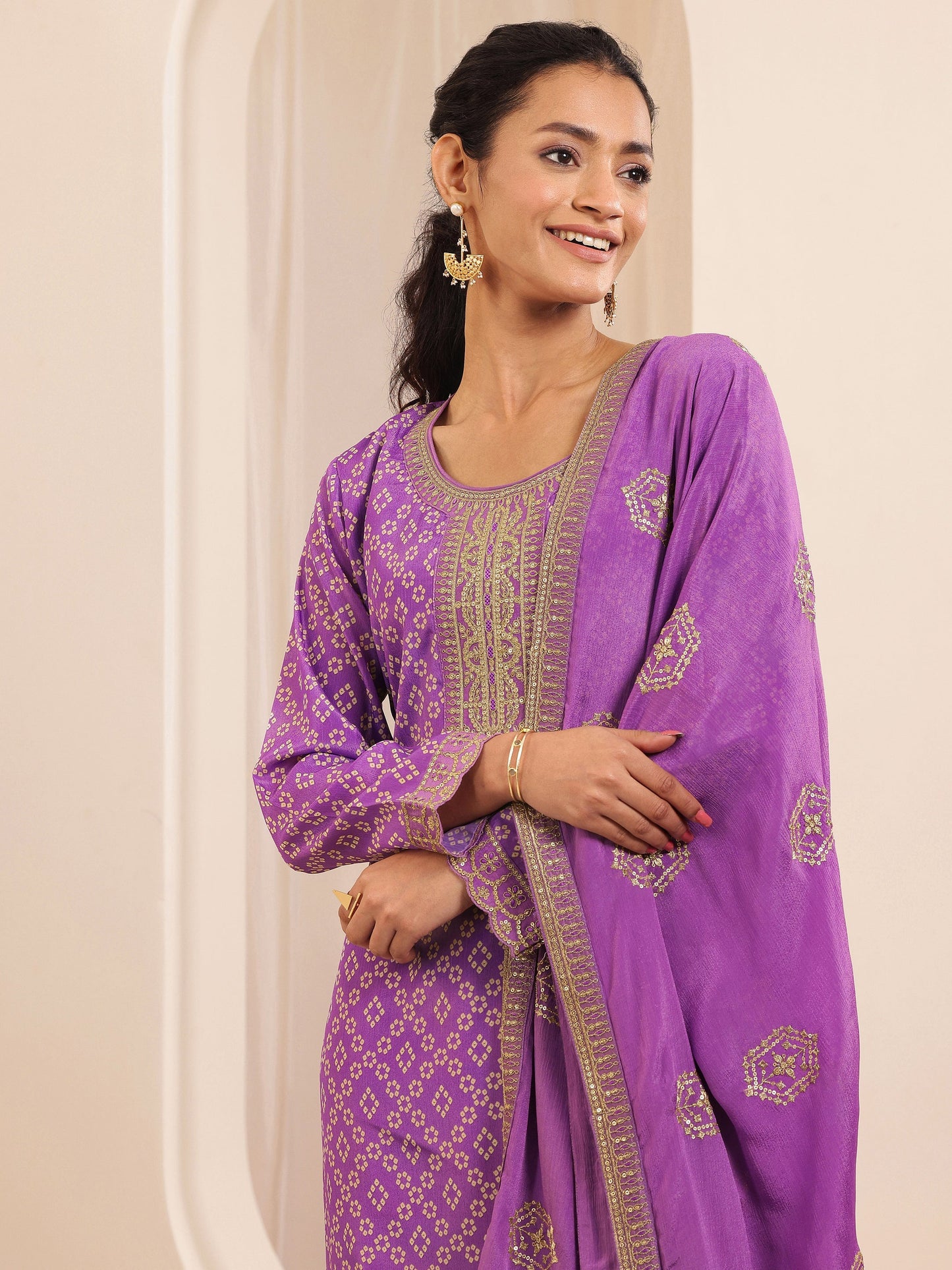 Lavender Printed Chinon Straight Suit Sets With Dupatta