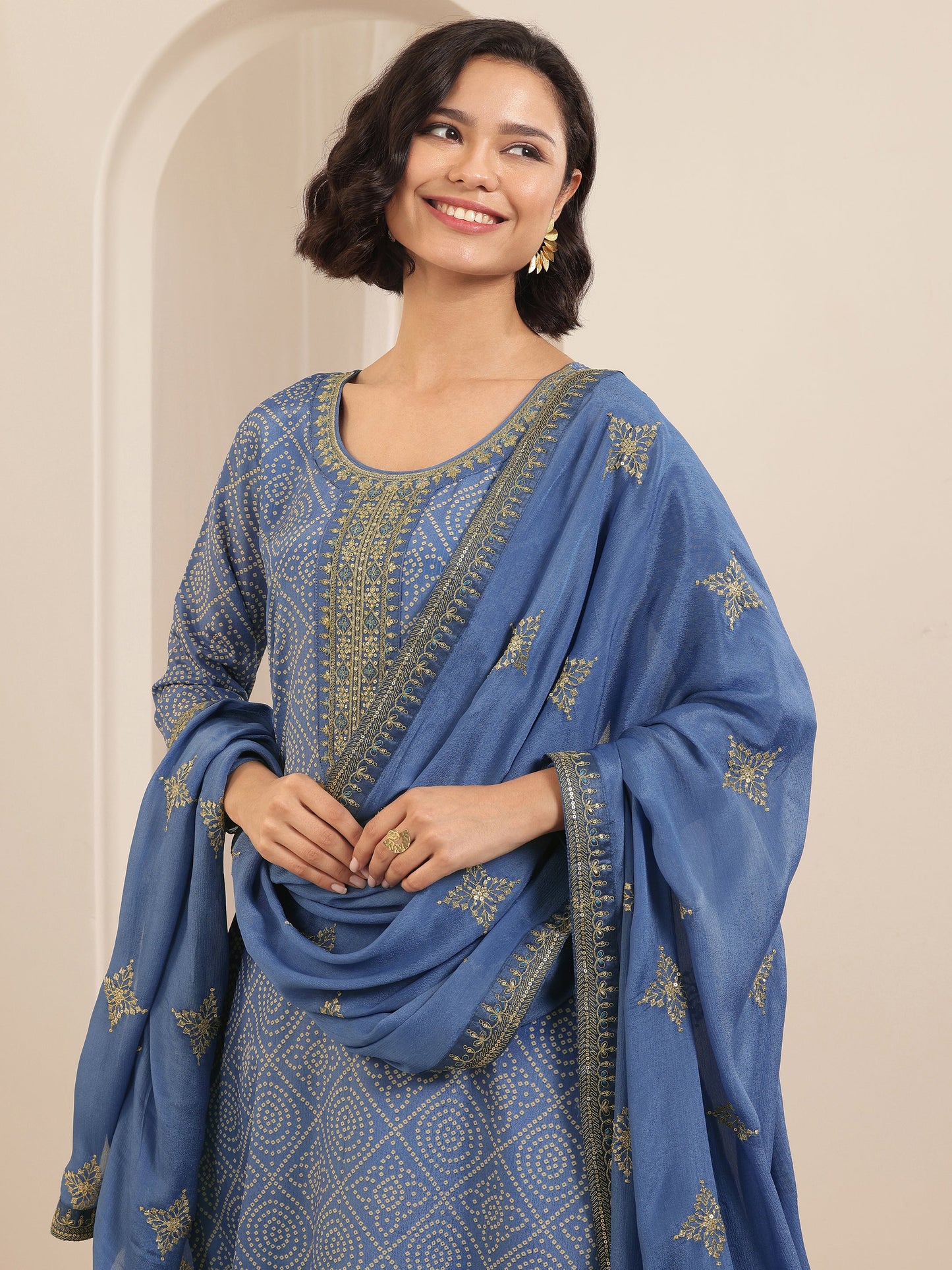 Blue Printed Chinon Straight Suit Sets With Dupatta
