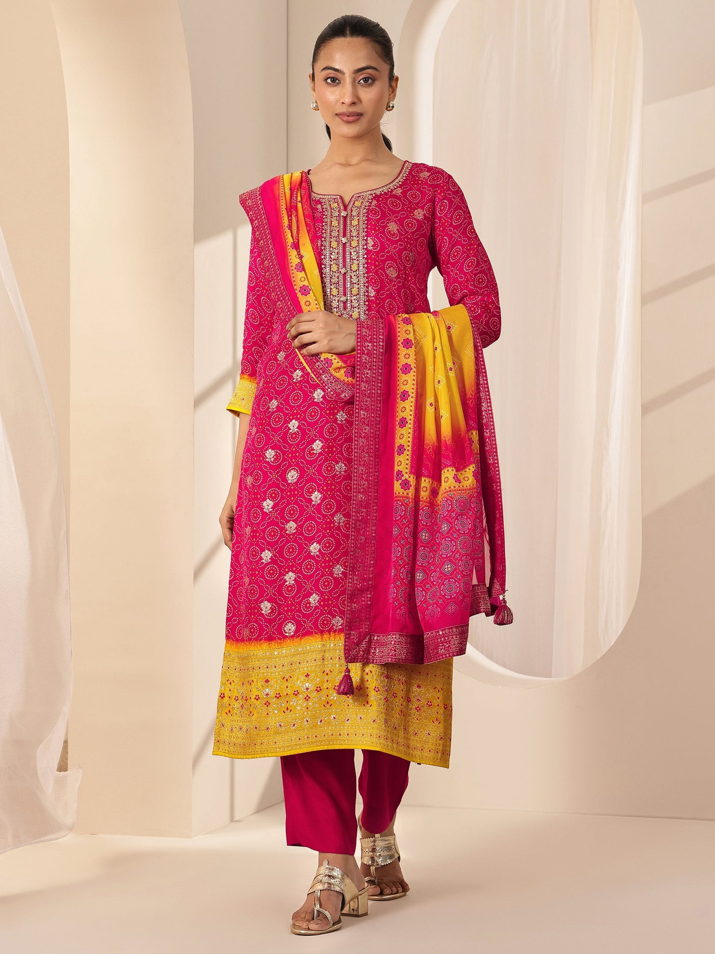 Red Printed Silk Blend Straight Suit Sets With Dupatta