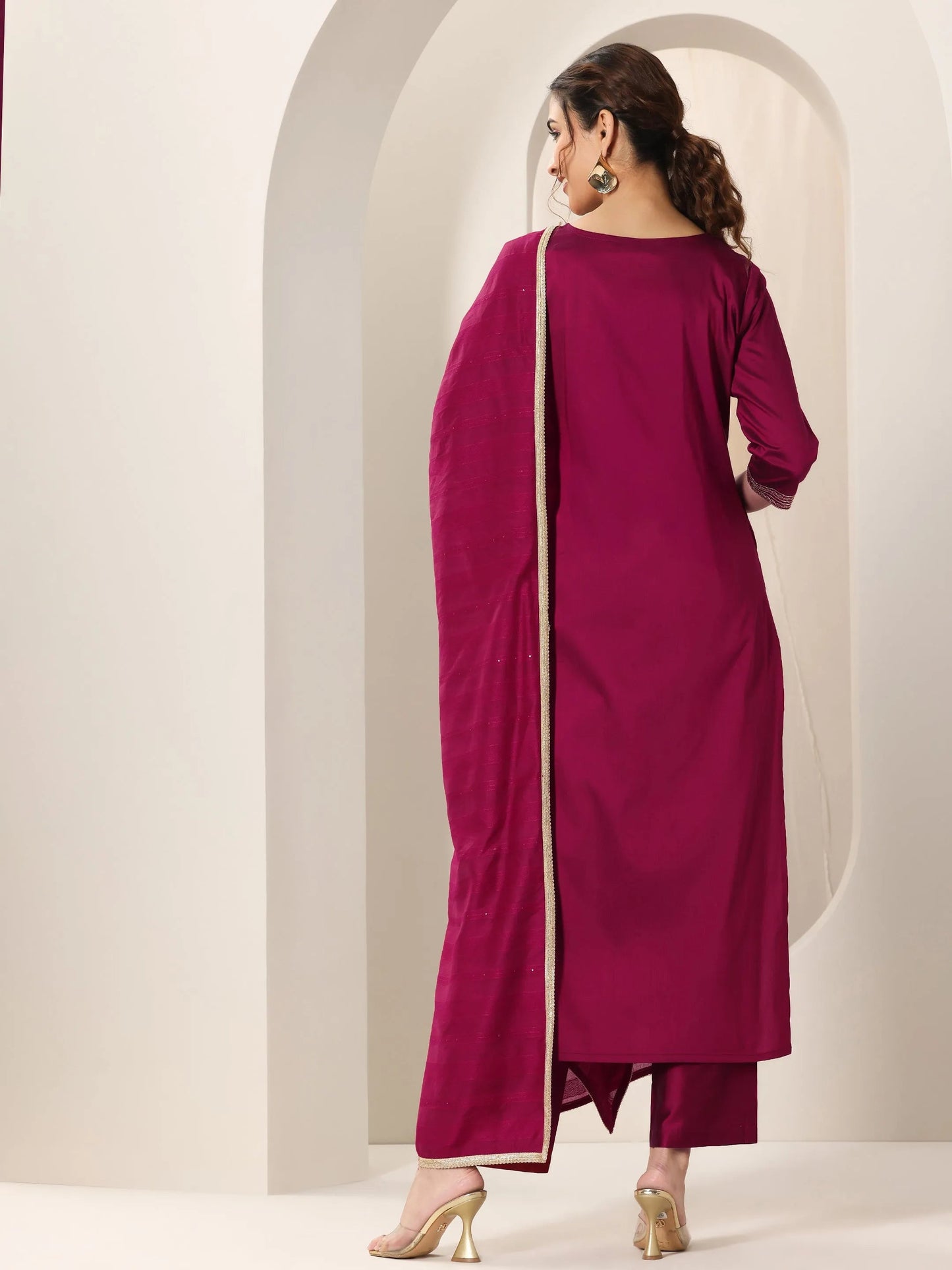 Pink Embroidered Silk Blend Straight Suit Set With Dupatta