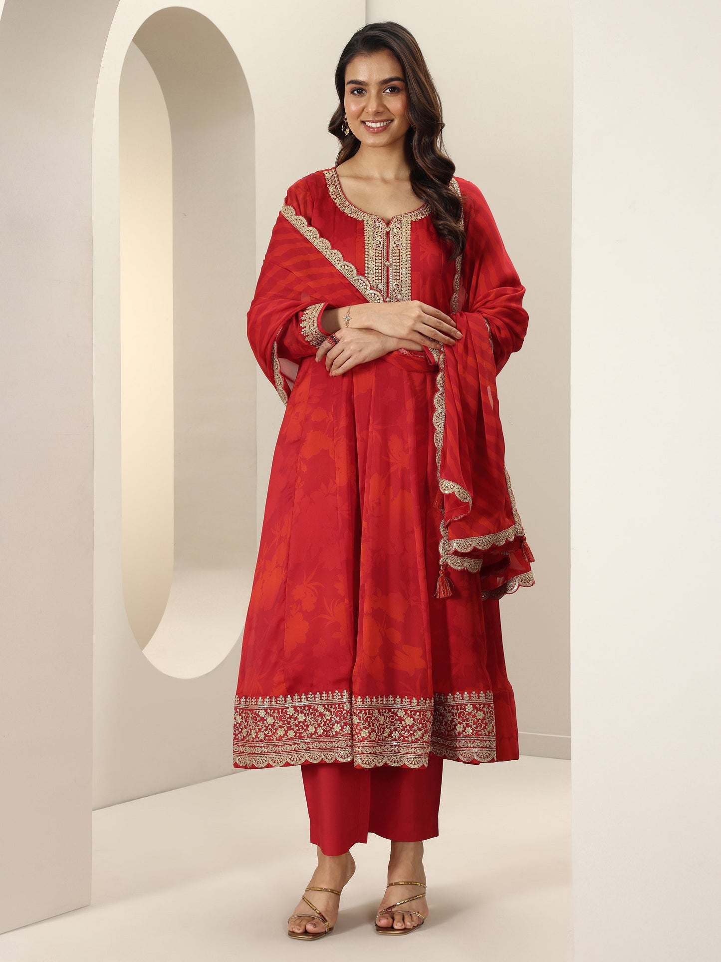 Red Embroidered Silk Blend Anarkali Suit Sets With Dupatta