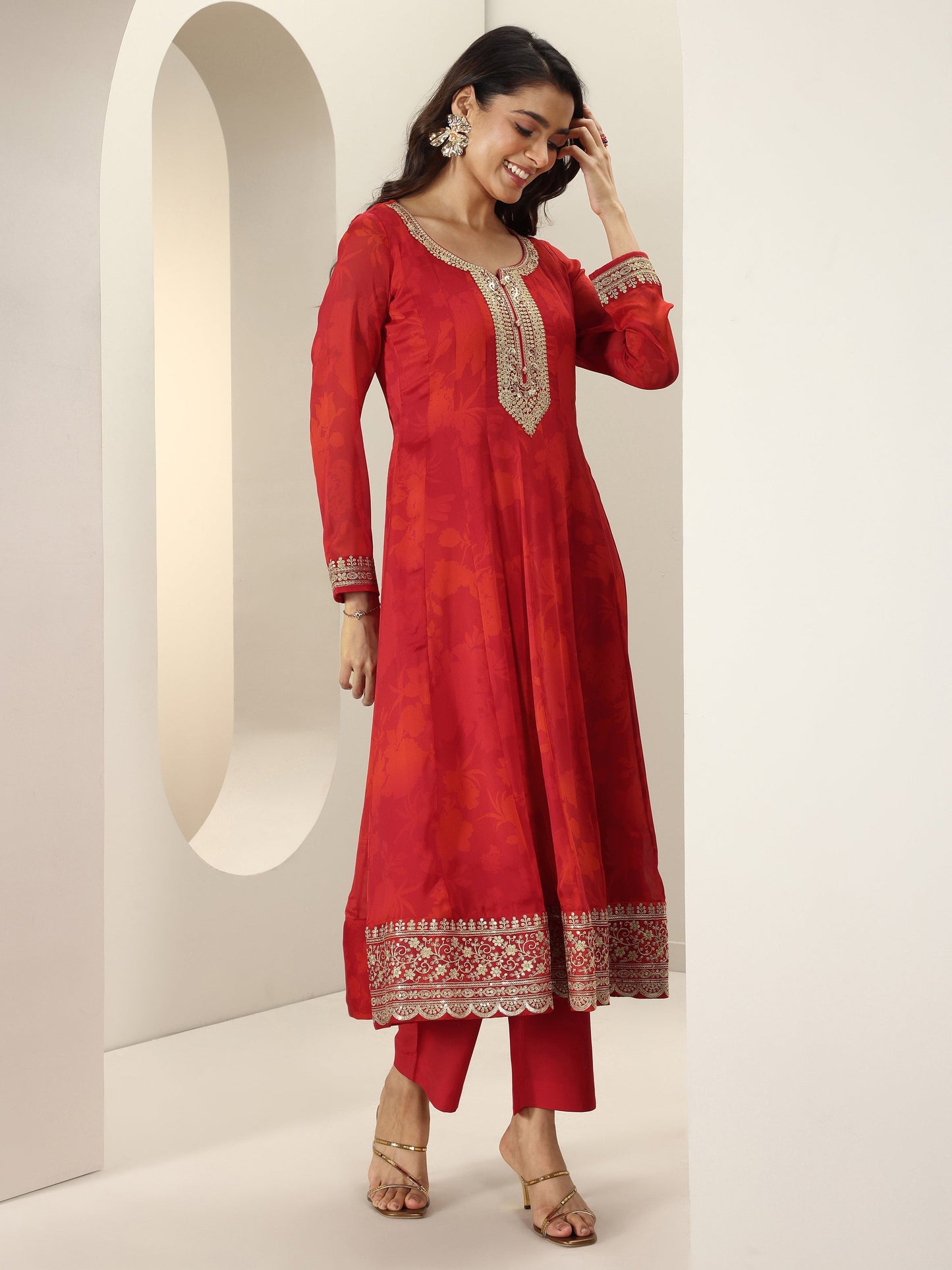 Red Embroidered Silk Blend Anarkali Suit Sets With Dupatta