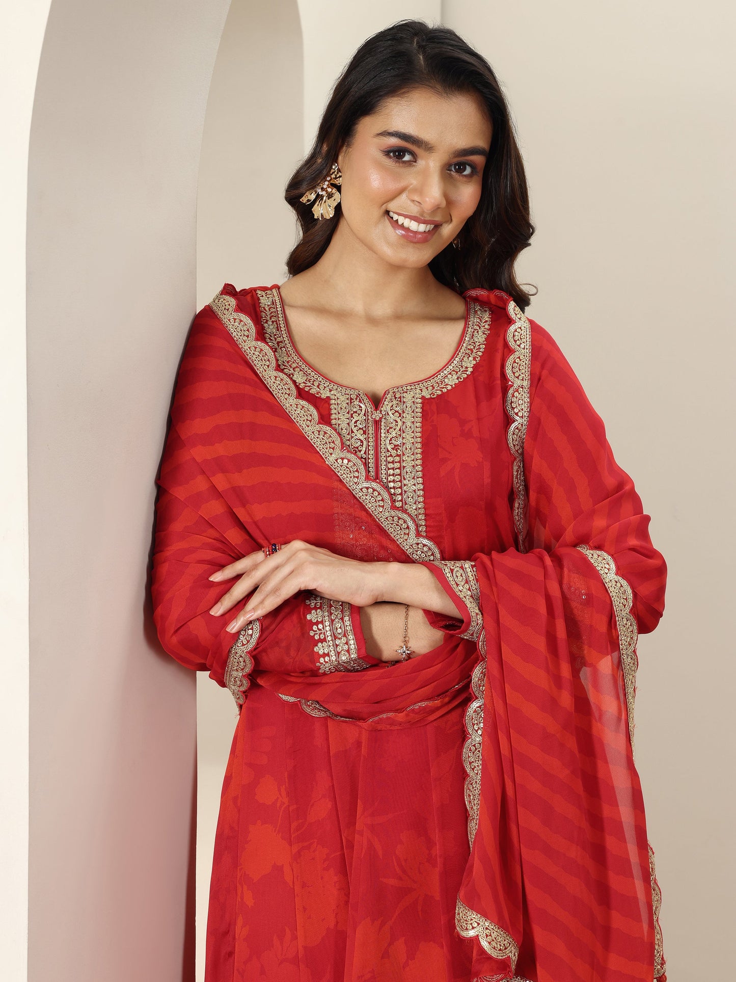 Red Embroidered Silk Blend Anarkali Suit Sets With Dupatta