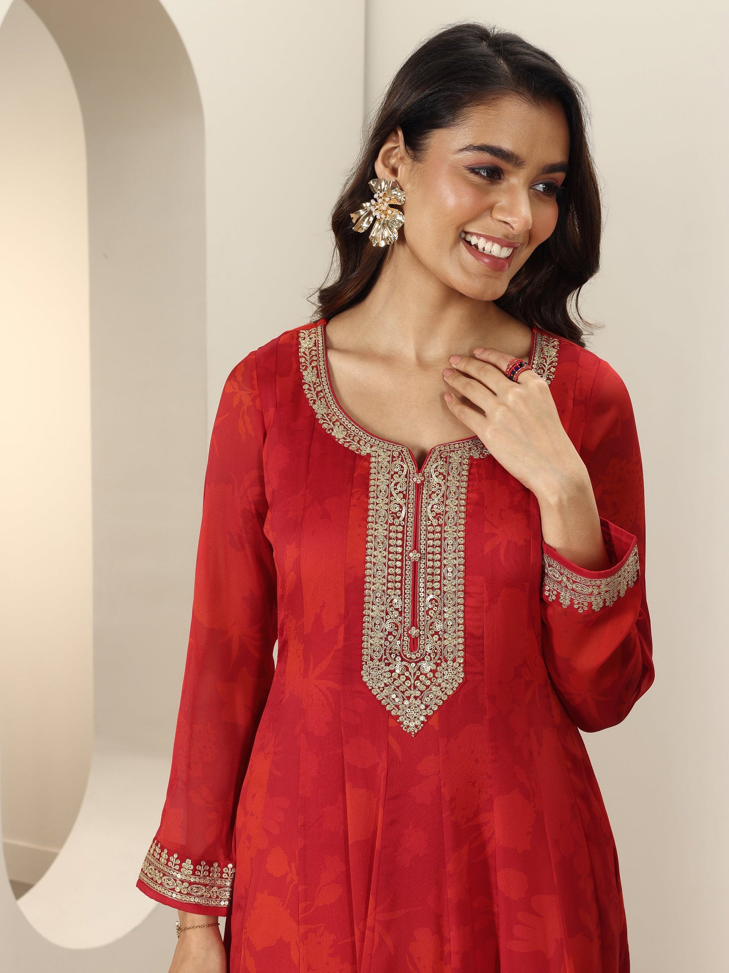 Red Embroidered Silk Blend Anarkali Suit Sets With Dupatta