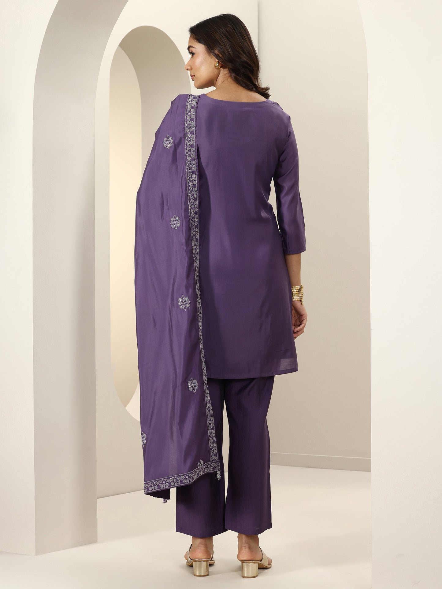 Purple Embroidered Silk Blend Straight Suit Sets With Dupatta