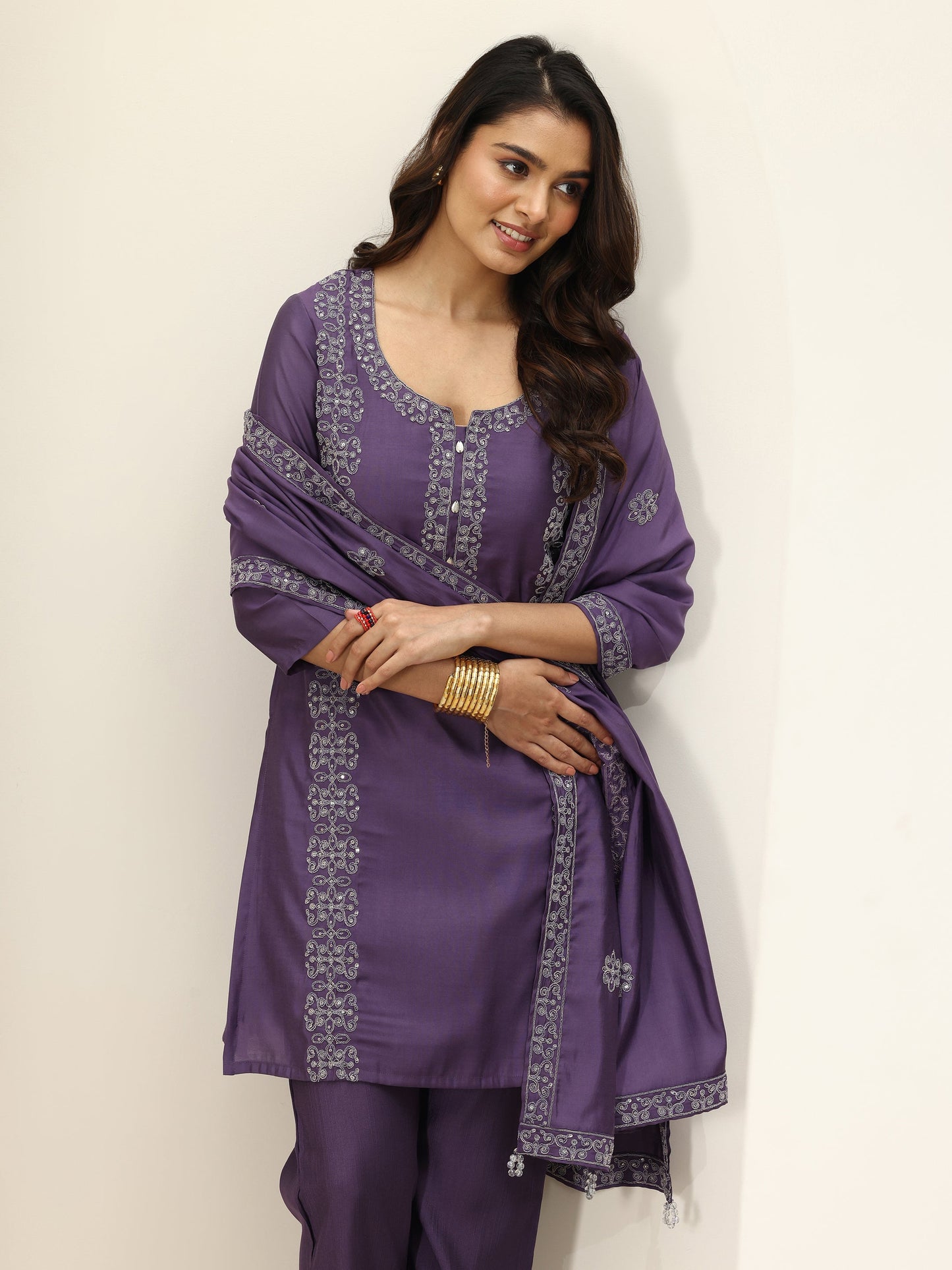 Purple Embroidered Silk Blend Straight Suit Sets With Dupatta