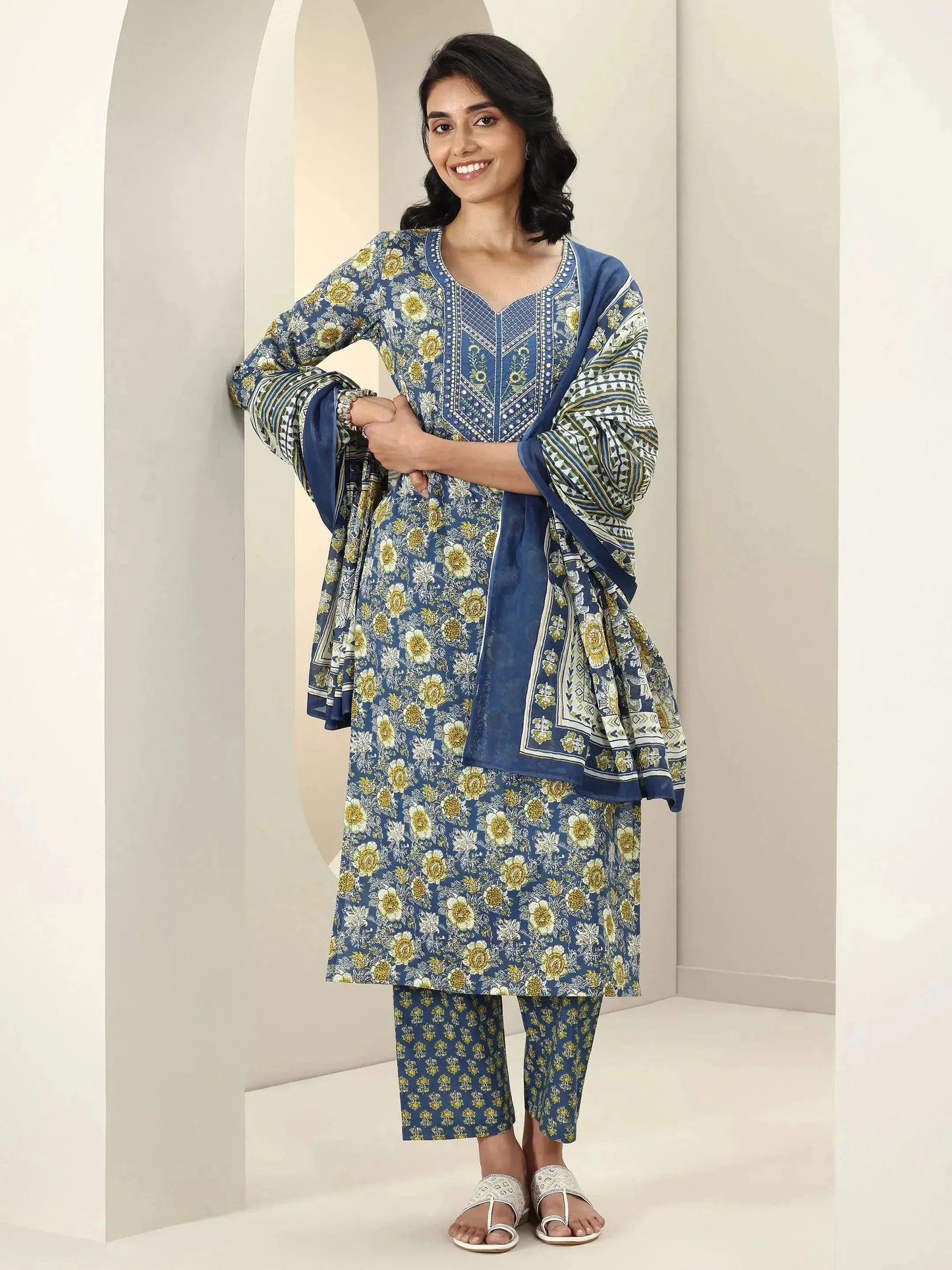 Blue Printed Cotton Straight Suit Sets With Dupatta